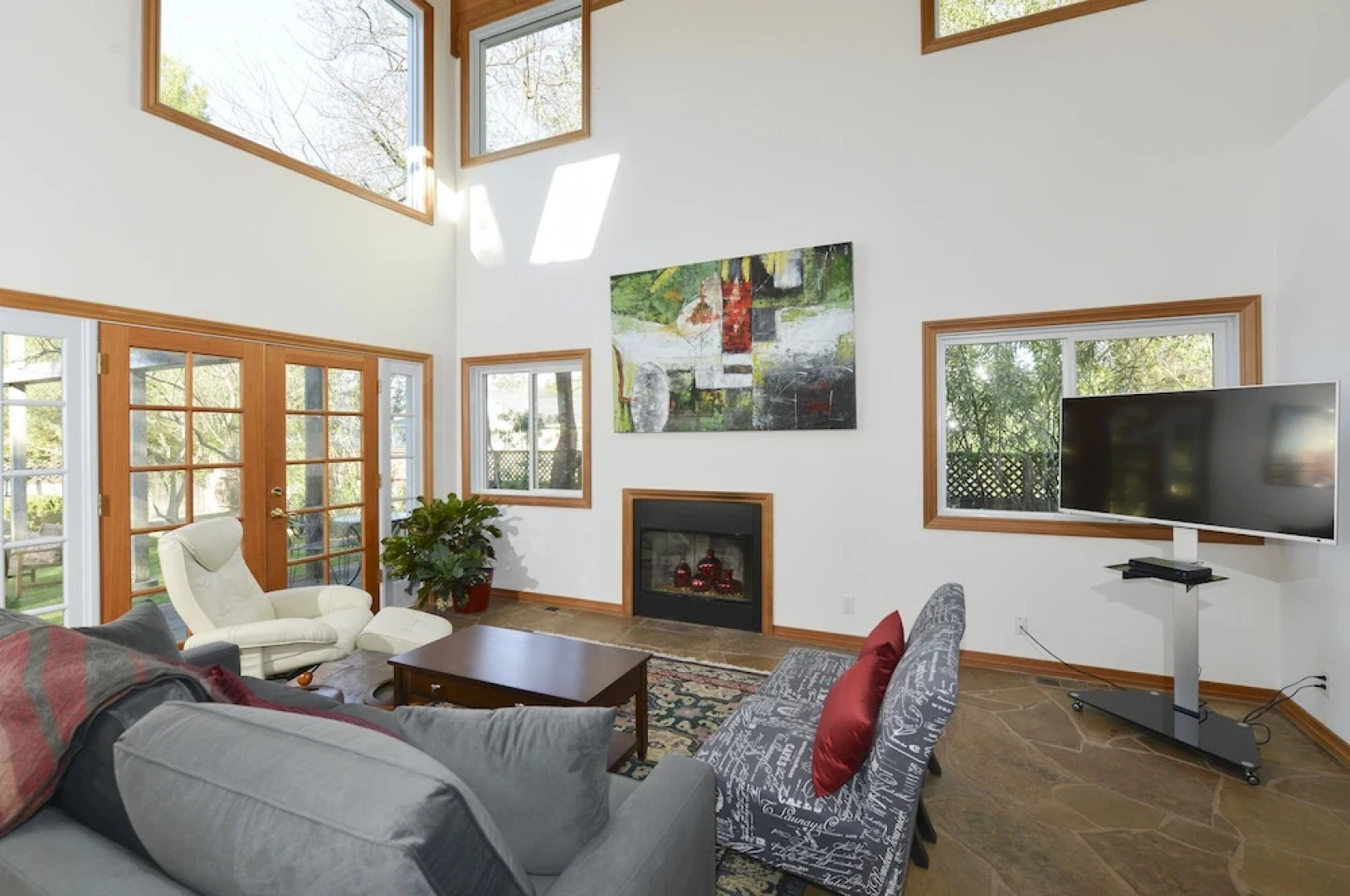 503 Cherry Ave Home 2 Bedrooms 2 Bathrooms Home