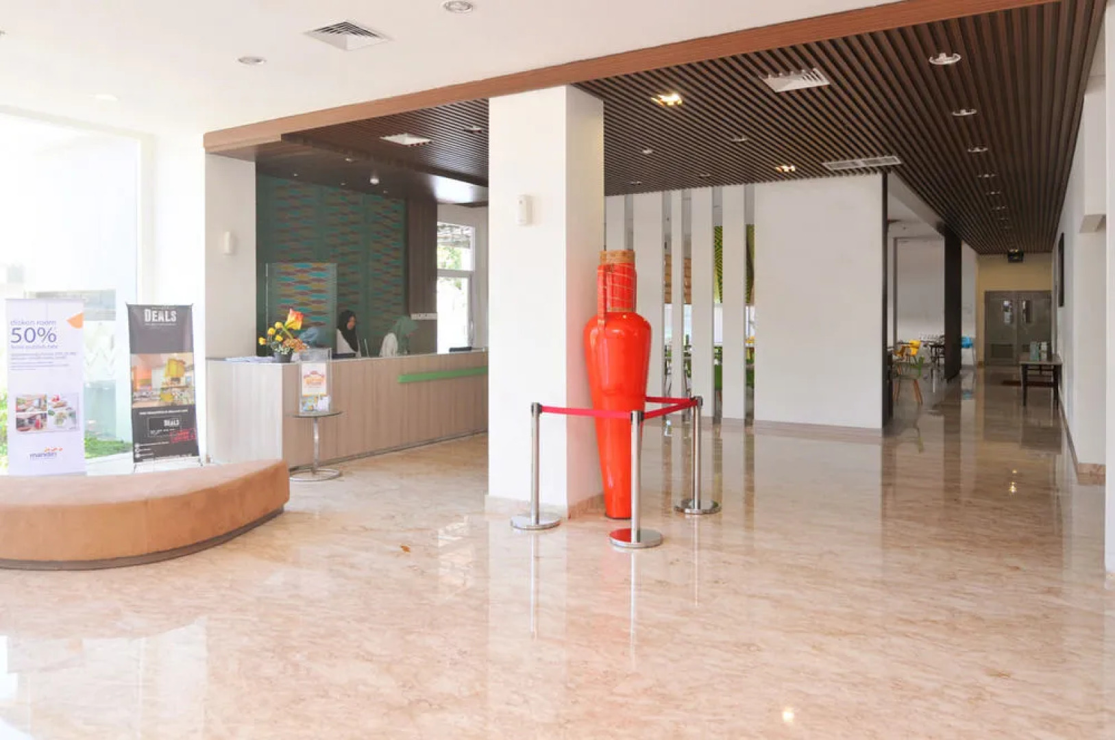 Airy Ratu Indah Mappanyukki Makassar