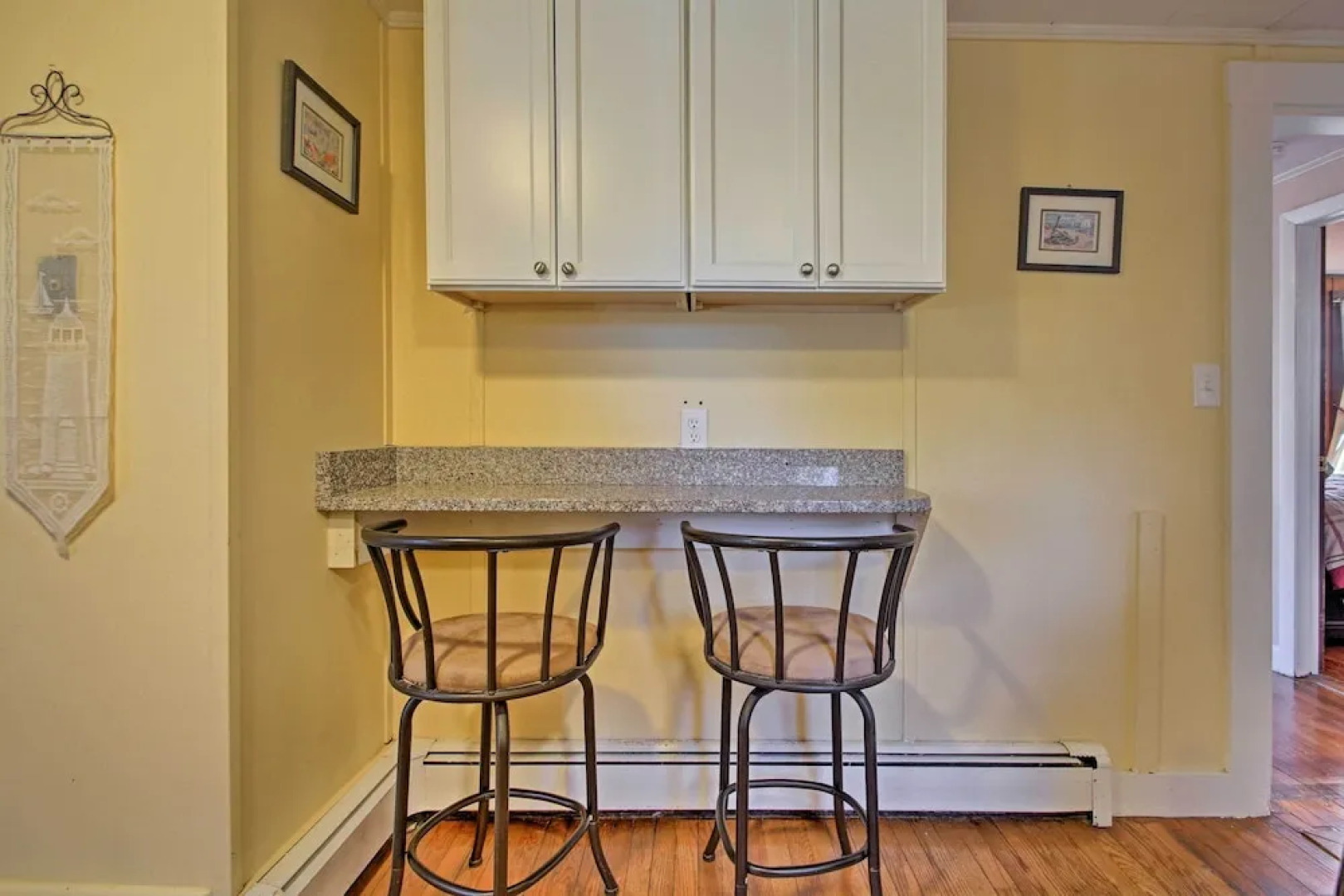 Steps to Cape Cod Canal: Buzzards Bay Home