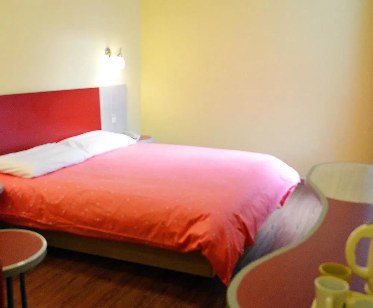 Home Inn Meishan Wal-Mart