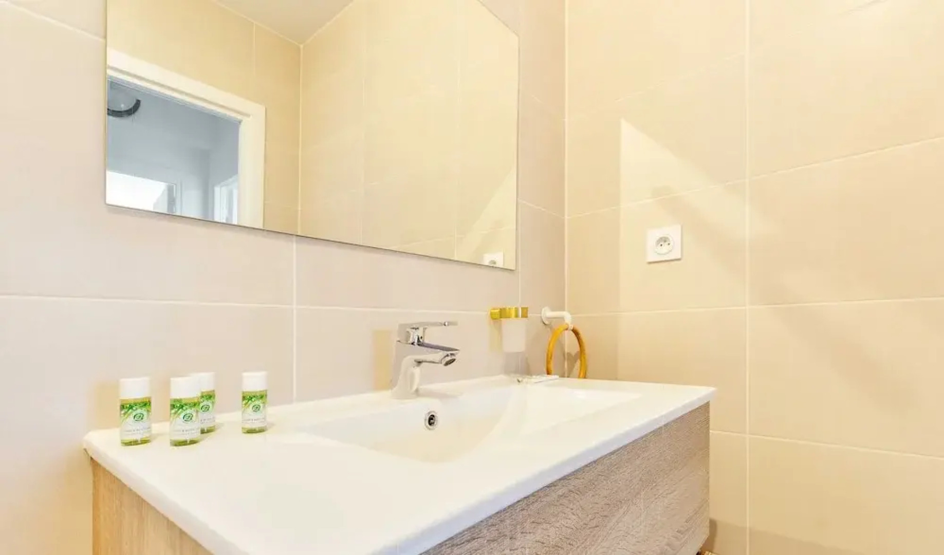 Pleasant Apt With Balcony-6p-close to Disney/paris