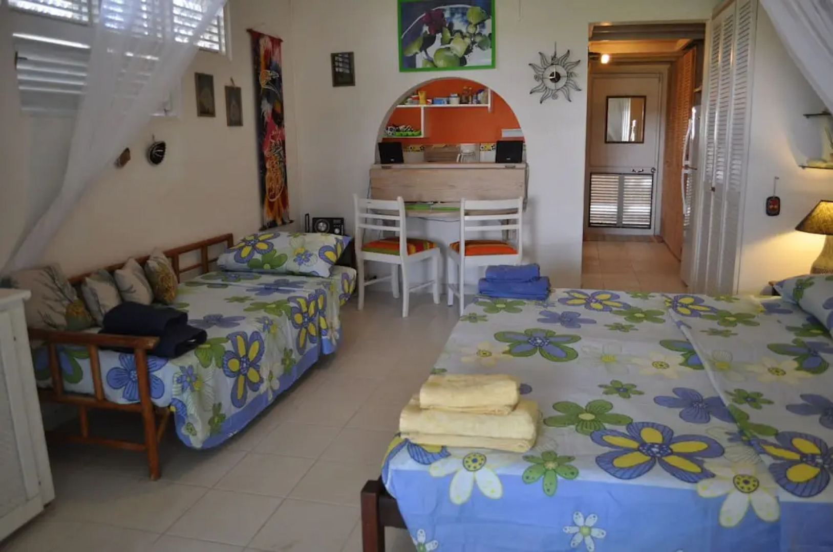 Green Garden Apartment