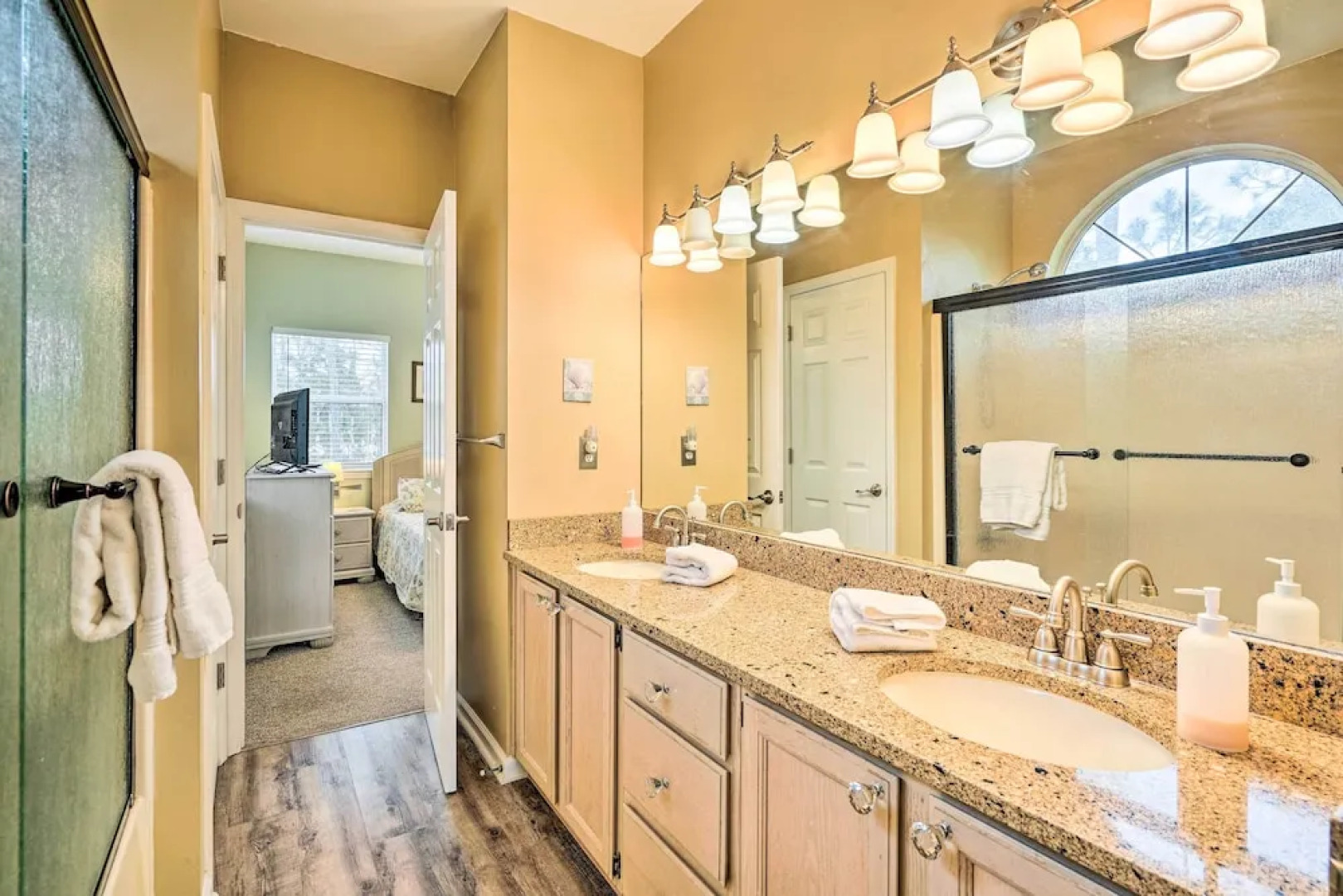 Awesome St George Island Home, Walk to Beach!