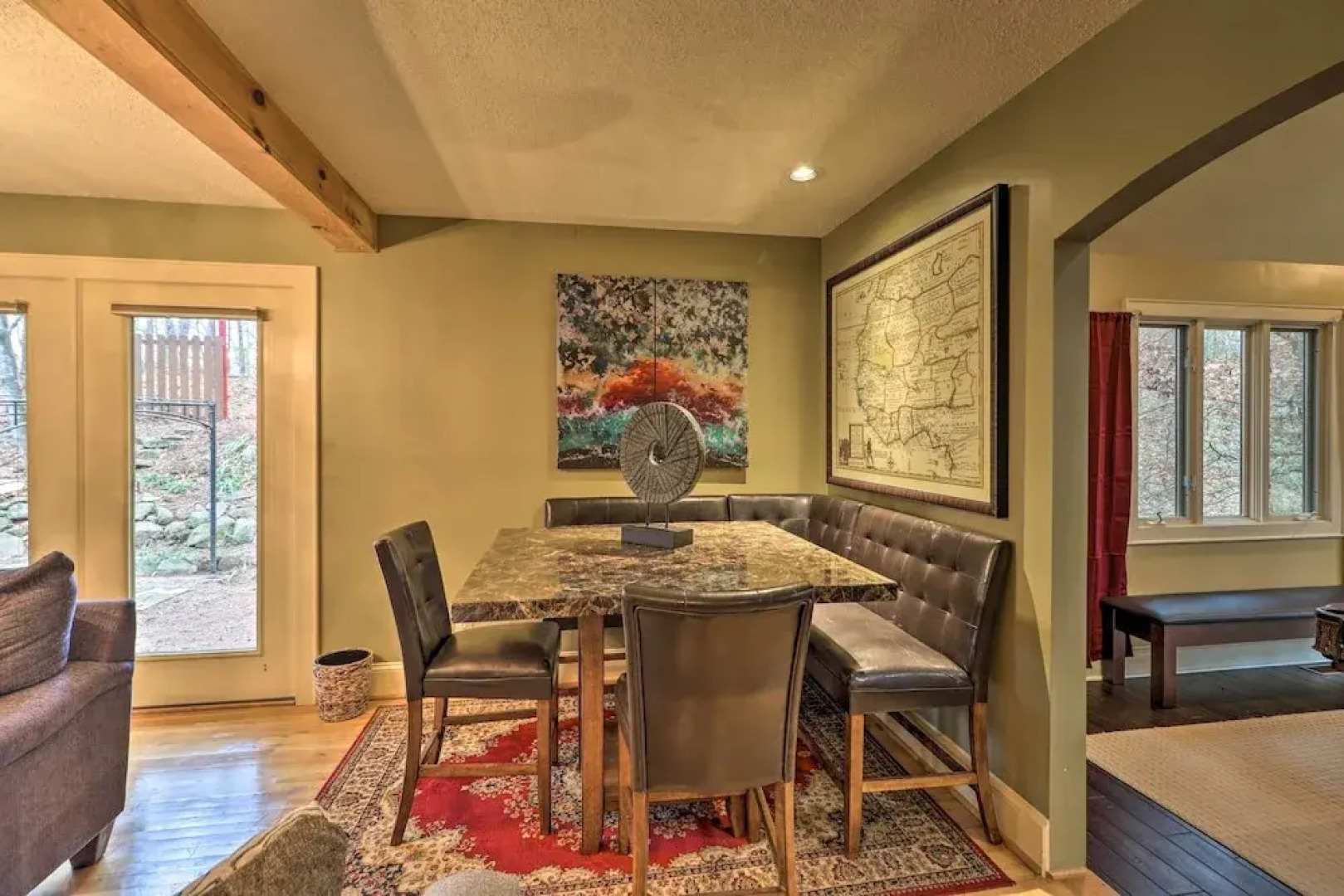 Cozy Conyers Cabin w/ Fireplace & Pool Table!