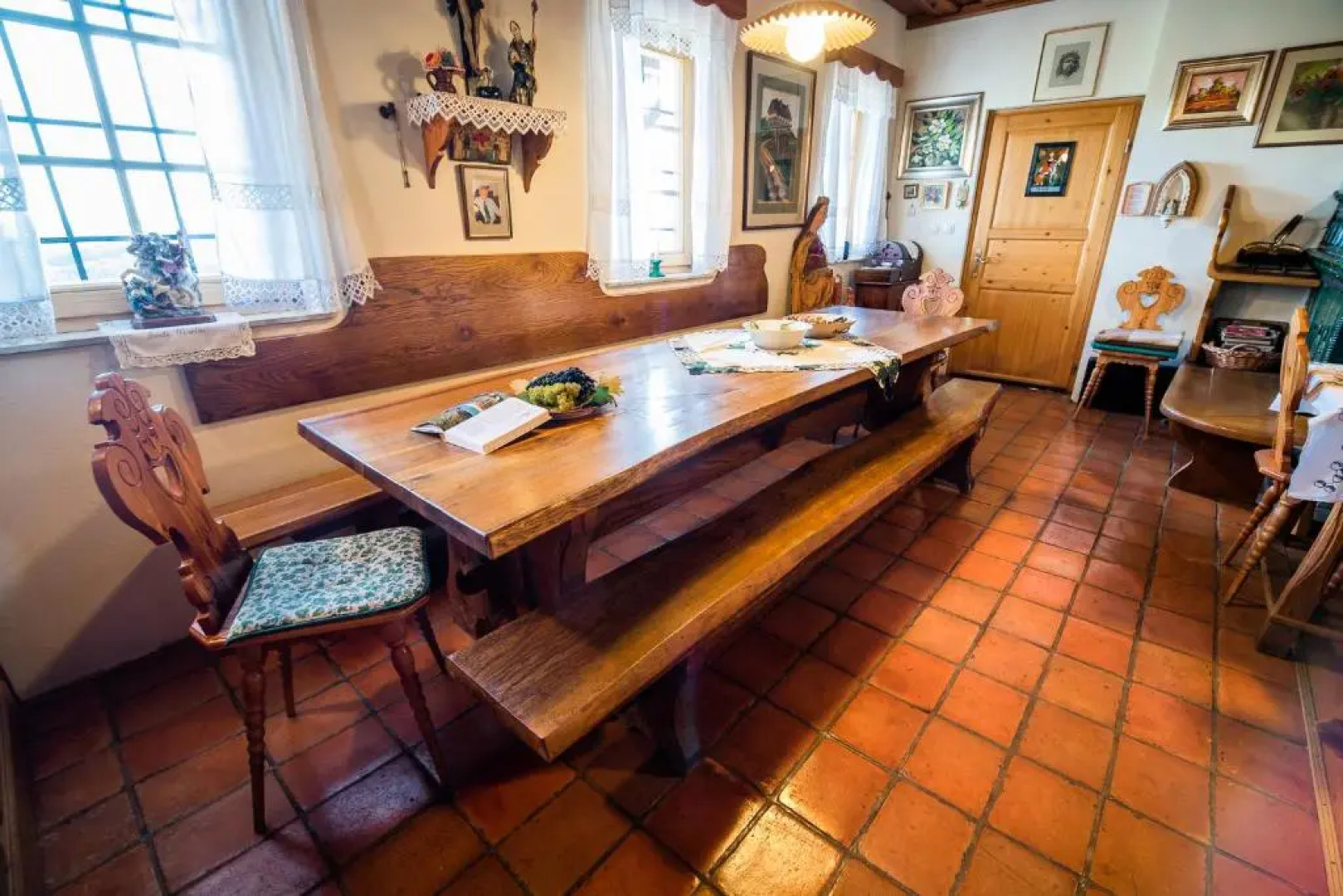 Authentic Countryside Villa With Hot tub