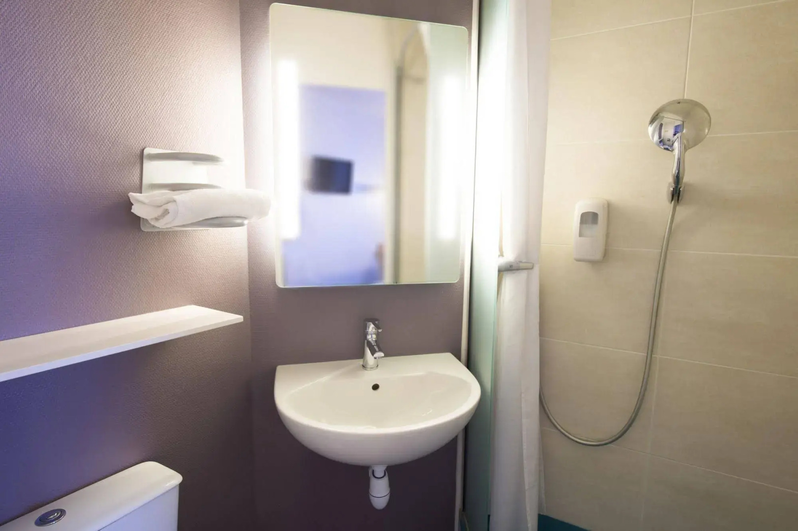 B&B HOTEL Tours Nord 2 La petit Arche