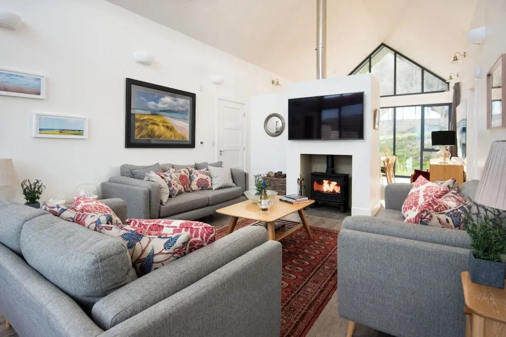 Wild Chive Lodge, Brada Quarry