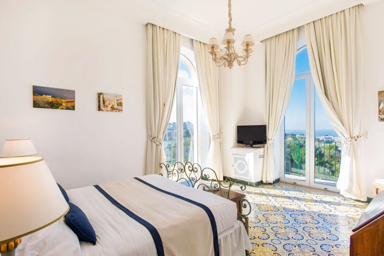 Caesar Augustus Hotel