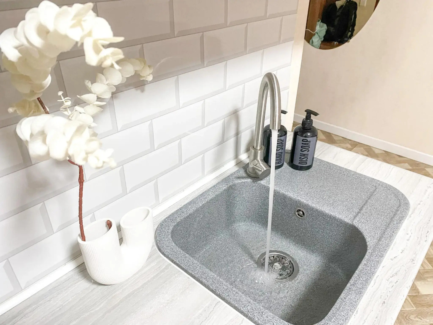 Апартаменты Счастье жить в центре Севастополя на ул. Большая Морская, д.41