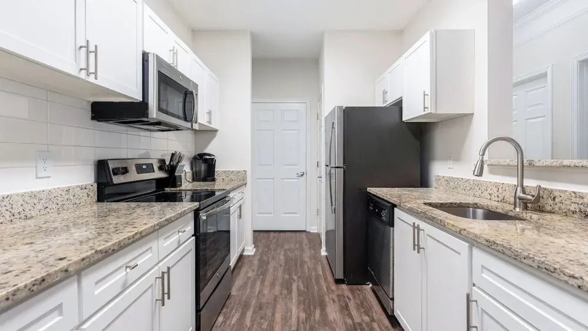 Landing Summerville Apartments