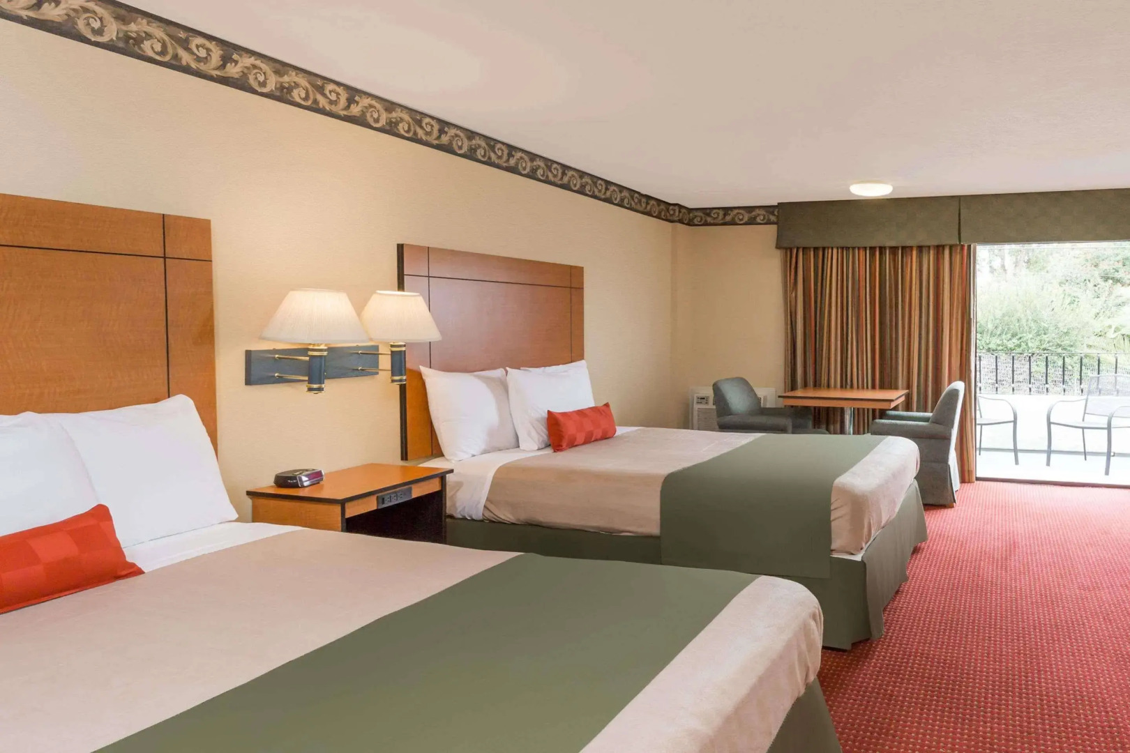 Travelodge by Wyndham San Clemente Beach