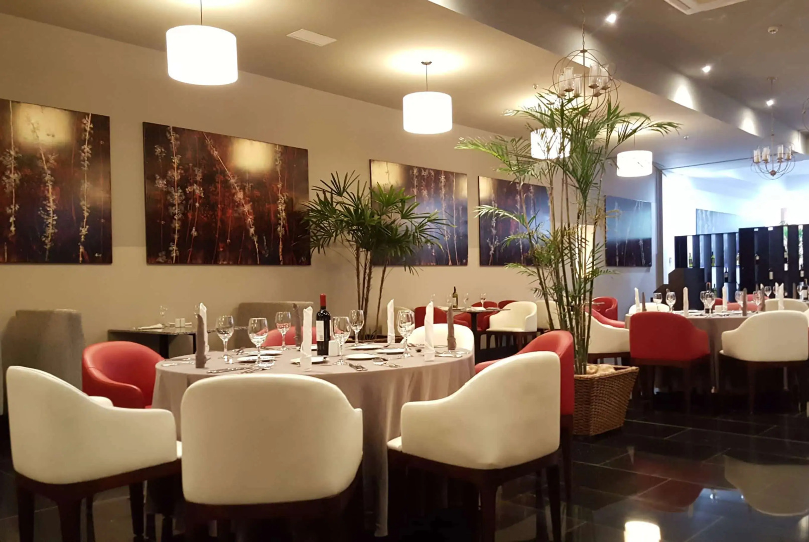 Wyndham Manta Sail Plaza Hotel & Convention Center