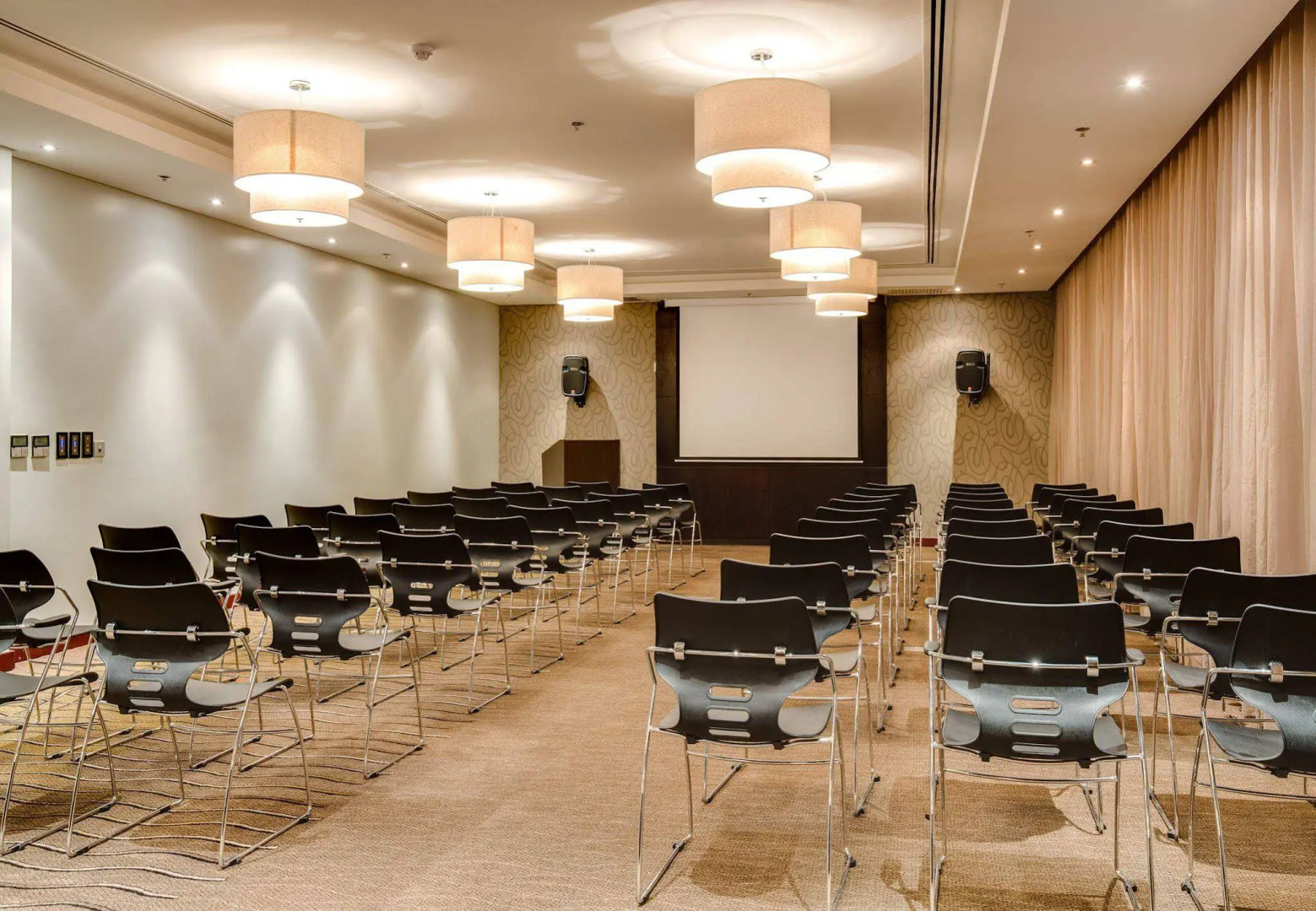 Protea Hotel by Marriott Takoradi Select