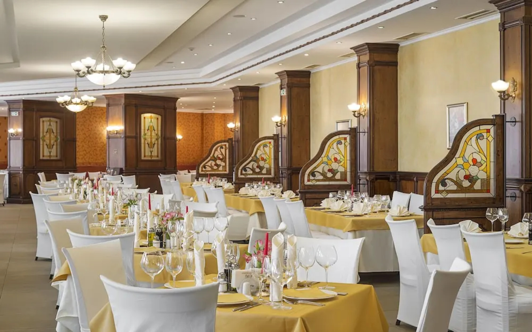 St. Spas Hotel & Balneo Complex