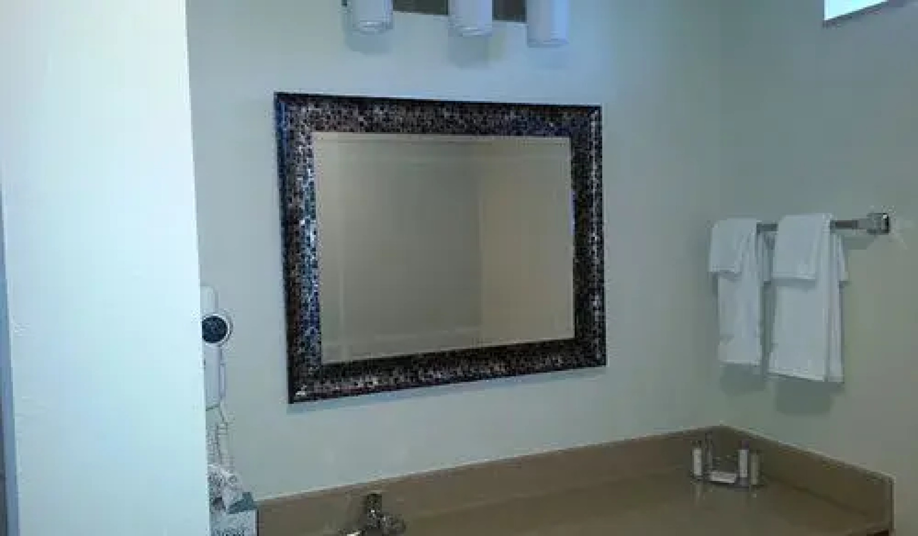 Battle Lake Inn and Suites