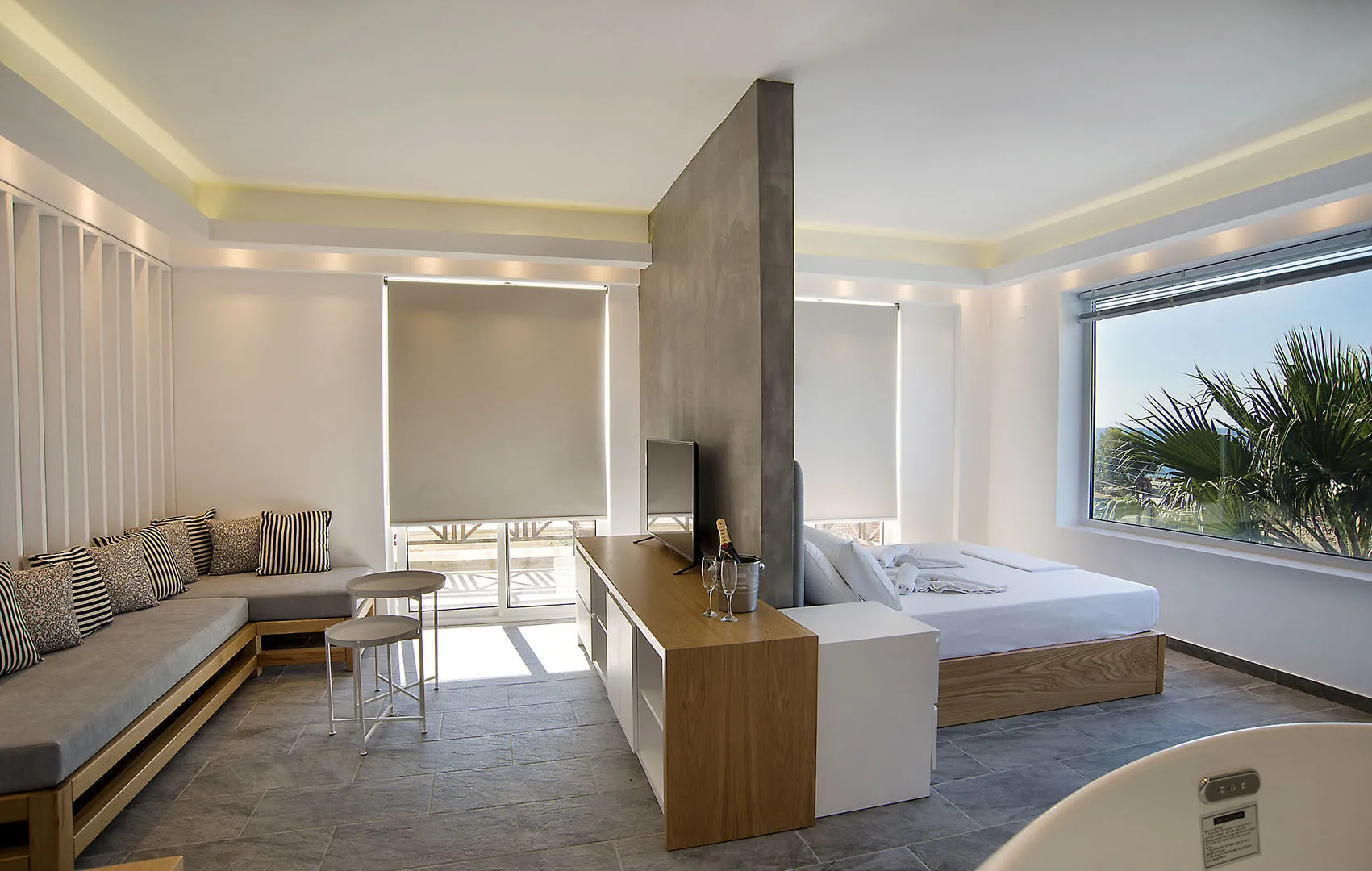 Porto Kalamaki Hotel