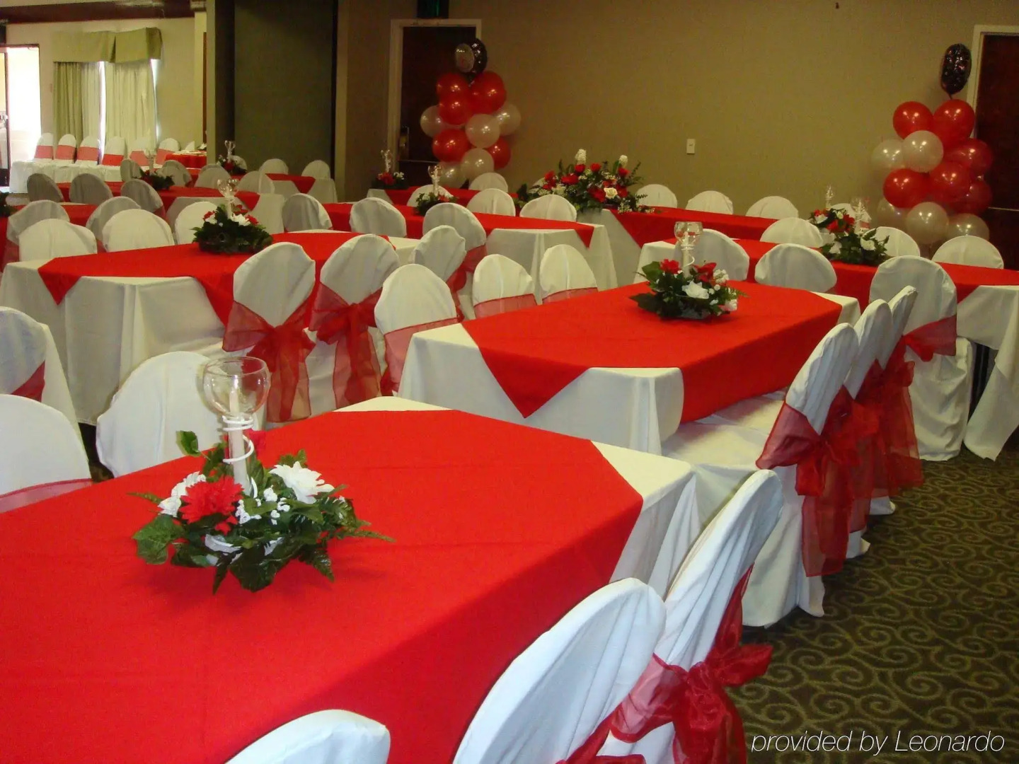 Best Western Plus Forest Park Inn