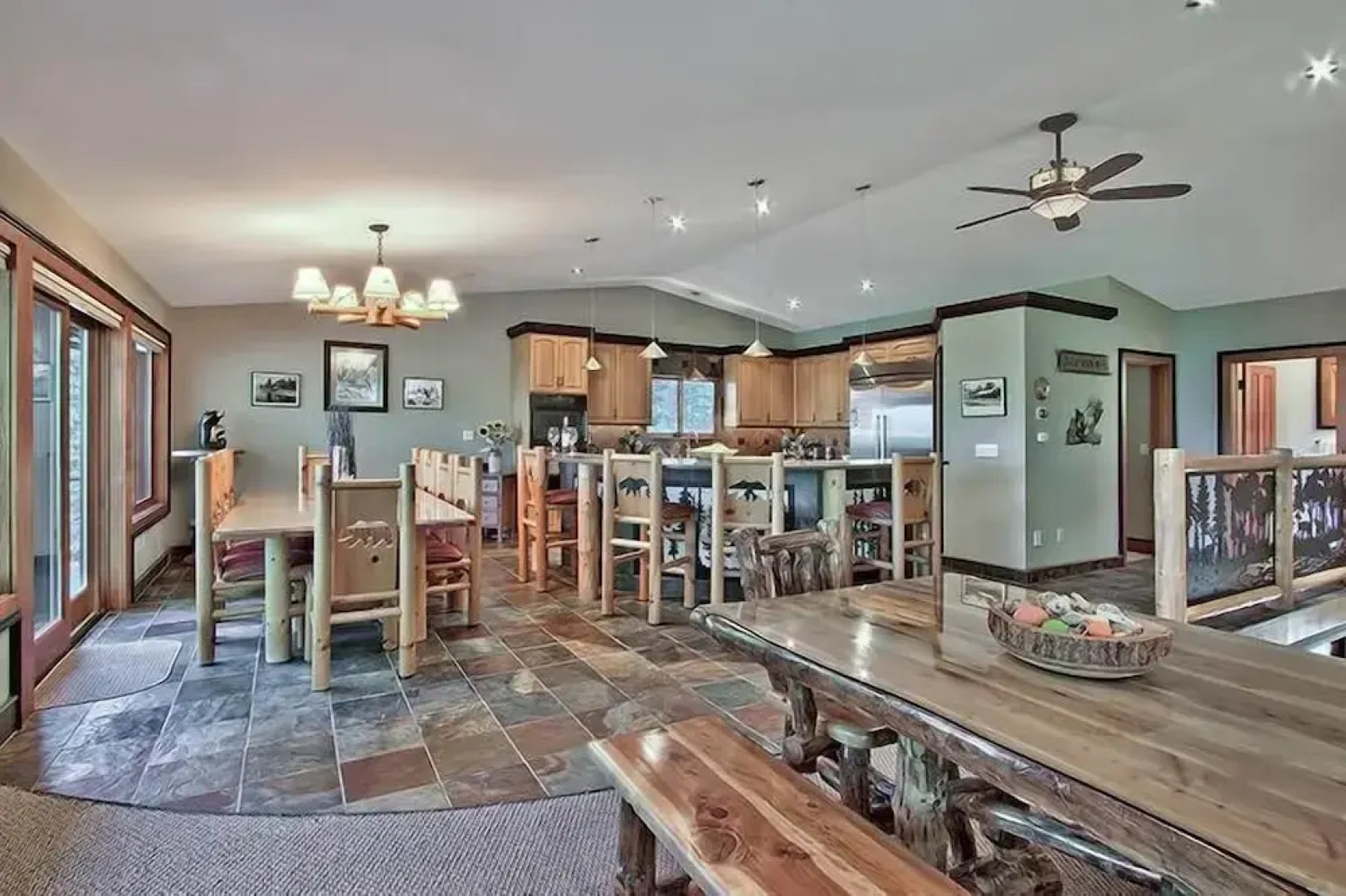 Wilderness Lodge - 5 Br Home