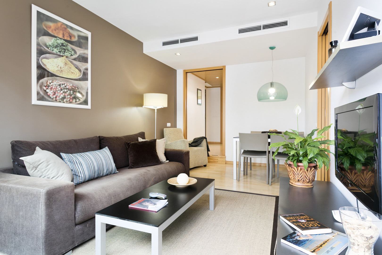 Lugaris Rambla - Apartments