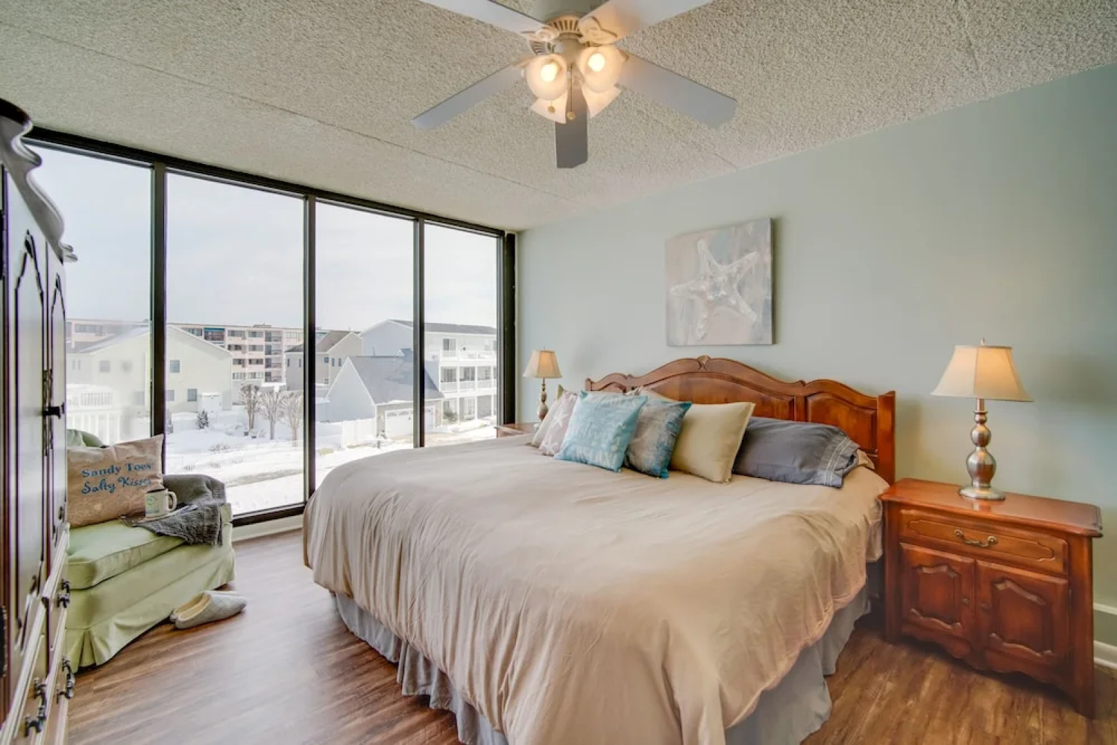 Beautiful Brigantine Condo w/ Patio & Beach Access