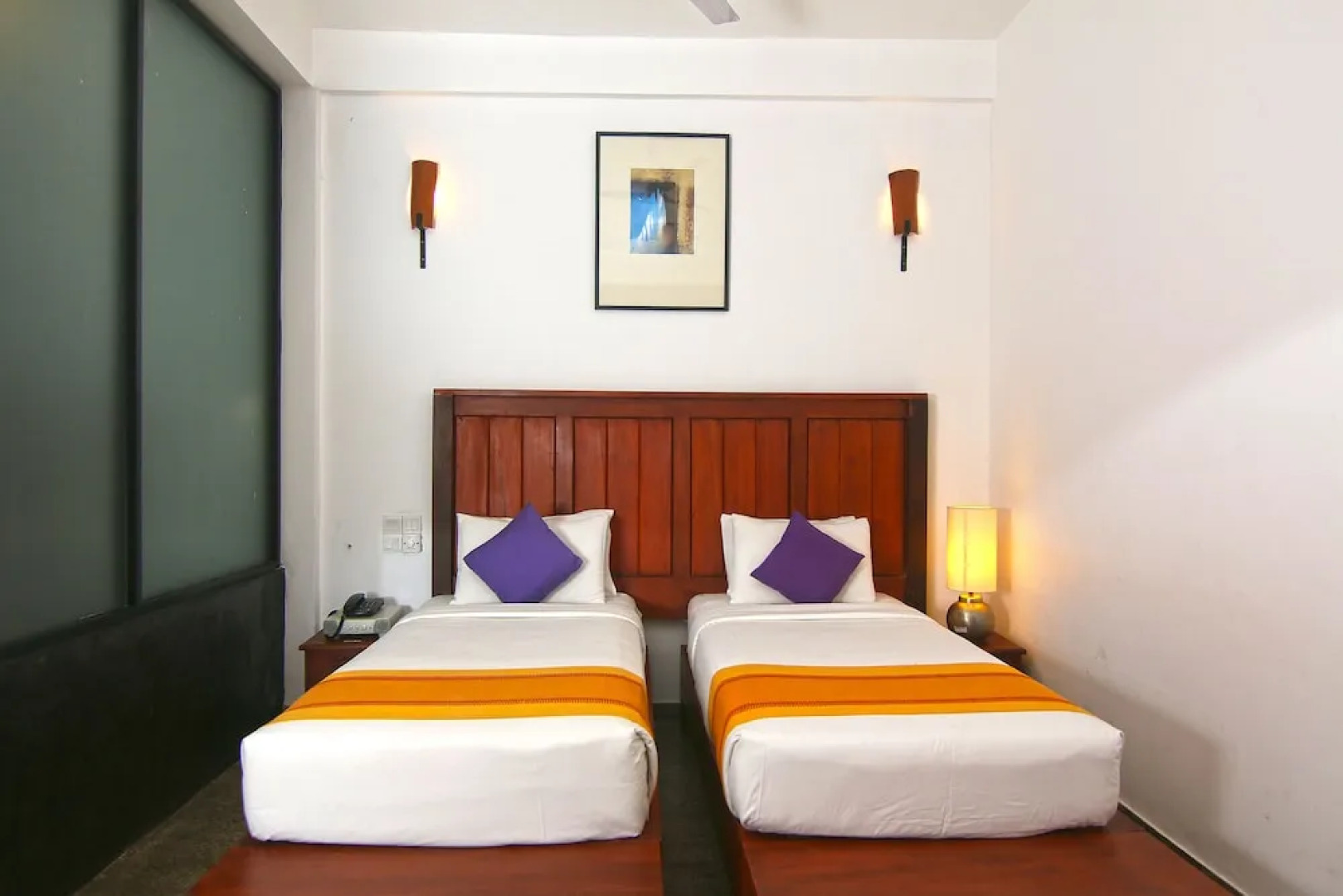 Travelers Lodge by City Hub