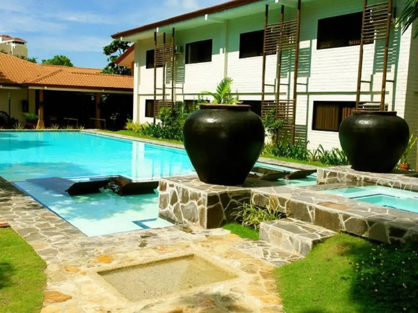 Cebu White Sands Resort and Spa