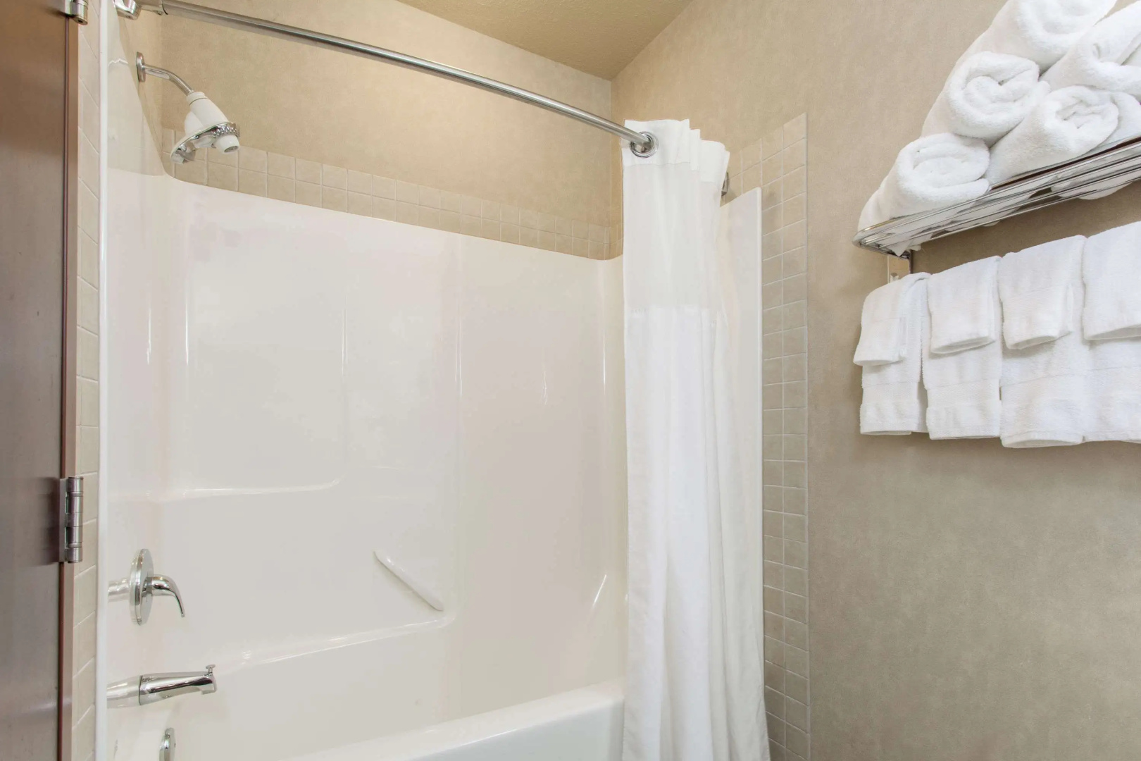 Ramada by Wyndham Camrose