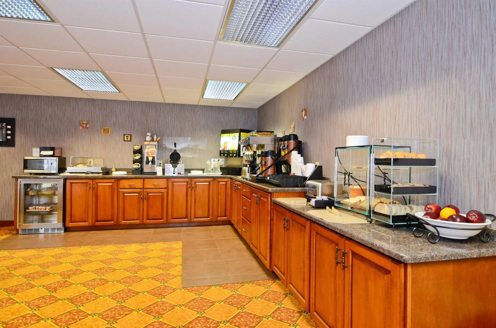 Best Western Plus Concord Inn