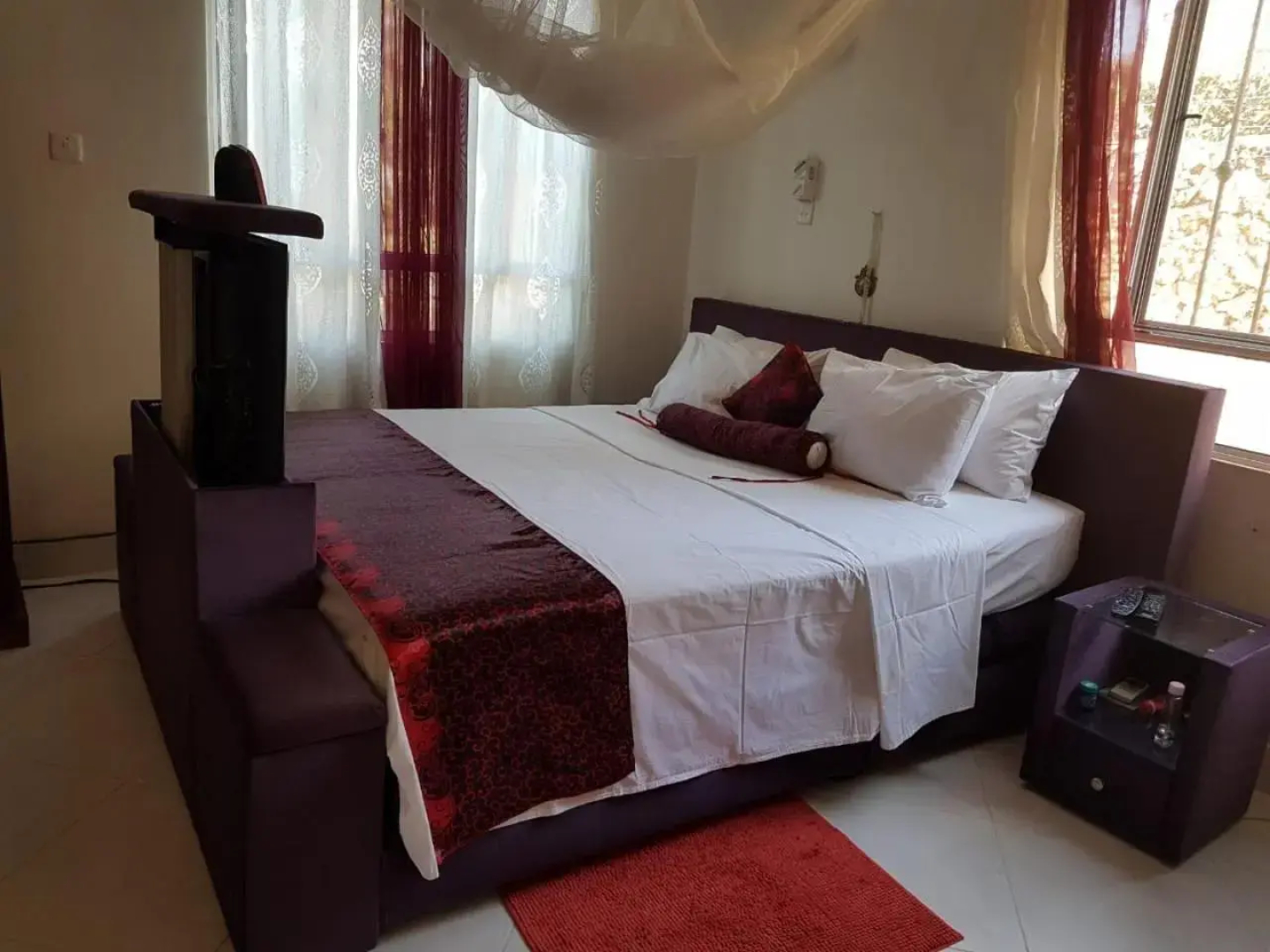 Queens Chateau Boutique Villa