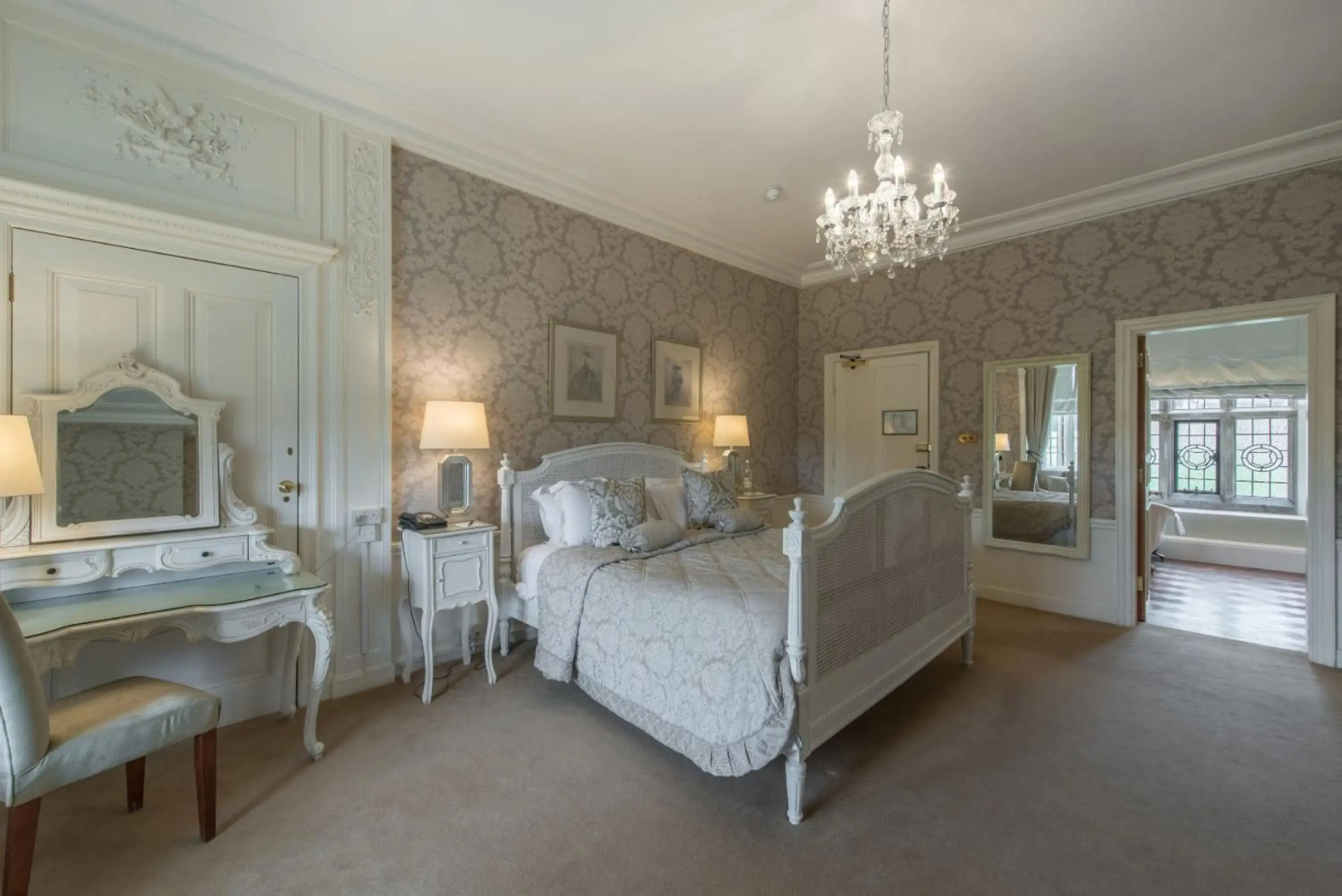 Rushton Hall Hotel & SPA