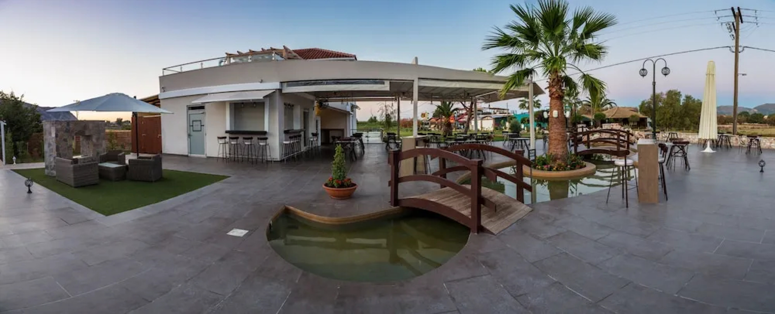 Venus Hotel & Suites