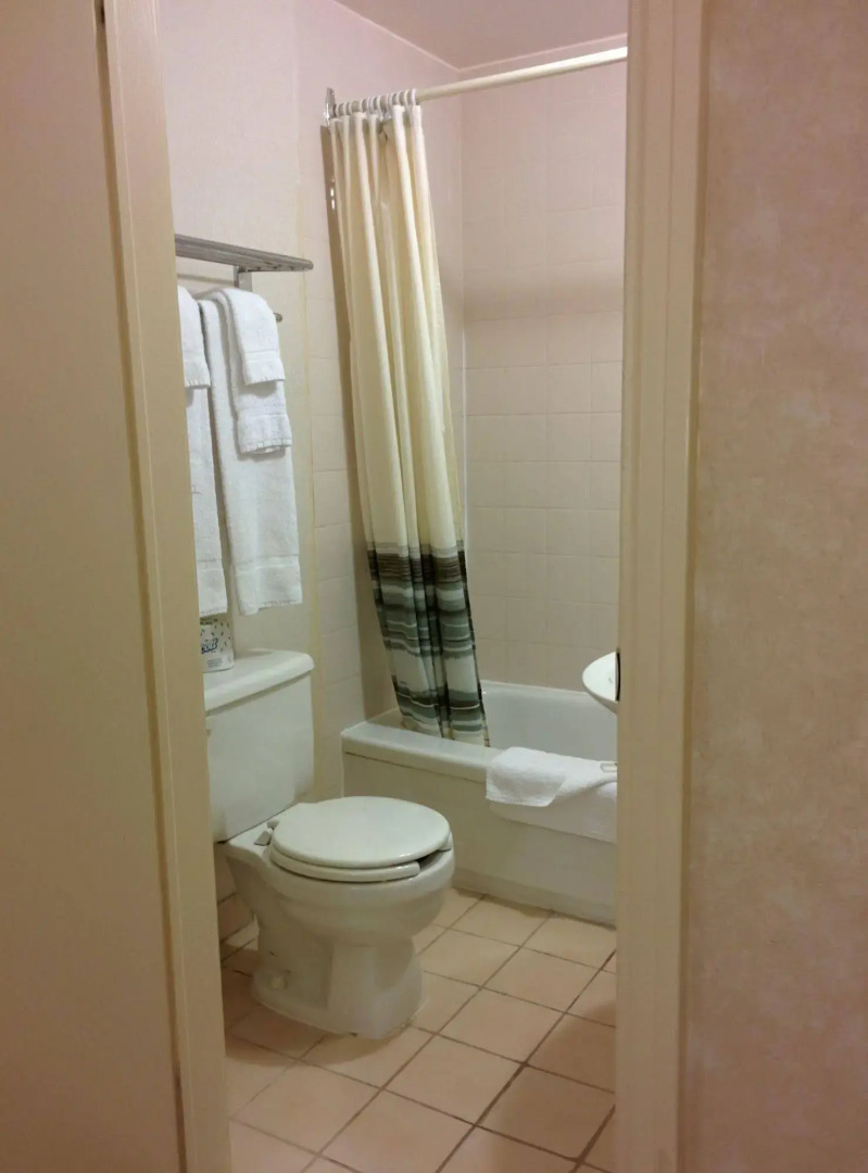 Royal Inn and Suites at Guelph