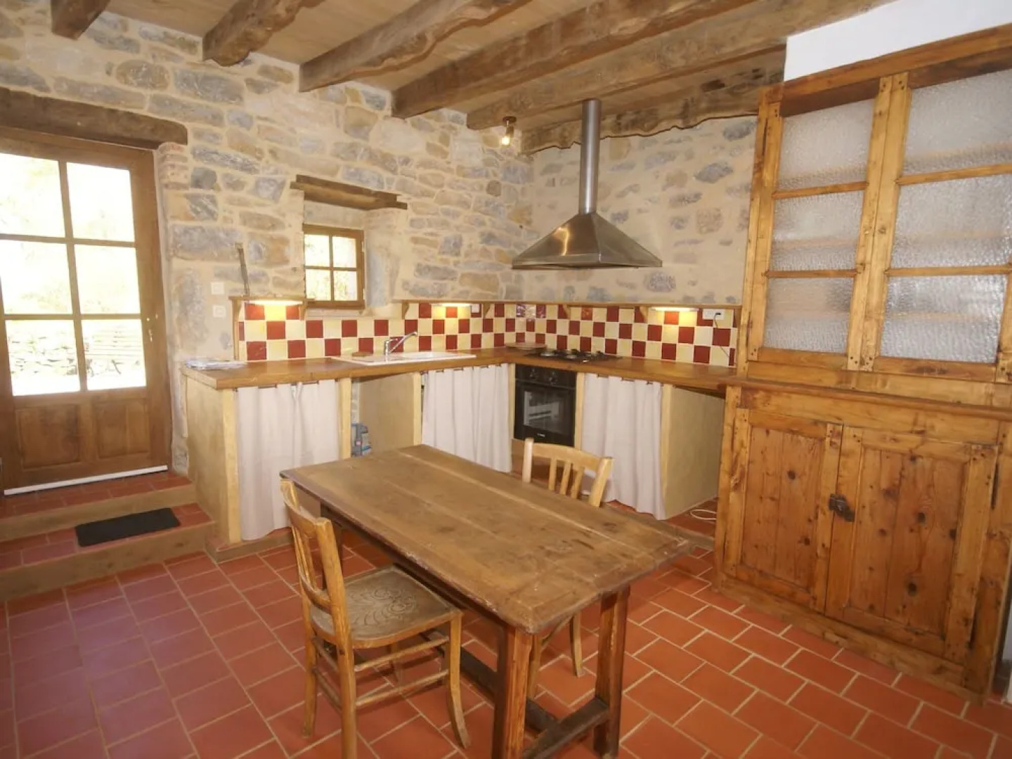 Spacious Holiday Home in Alvignac with Swimming Pool