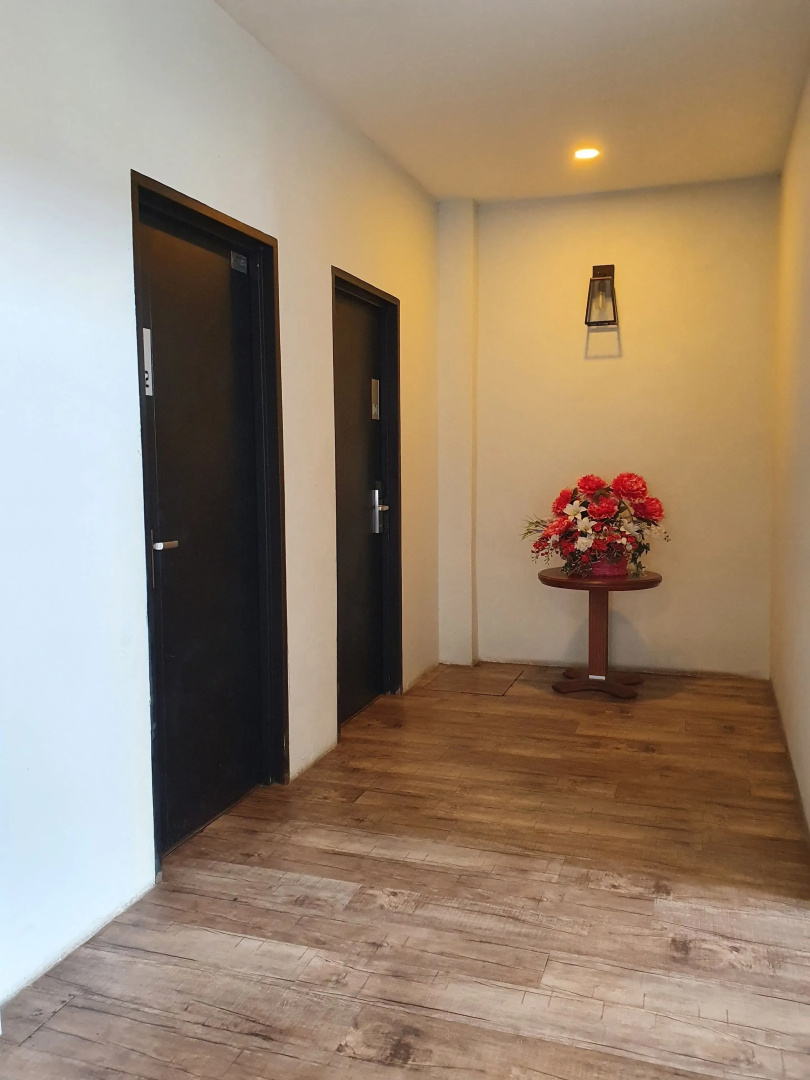 See Foo Hotel