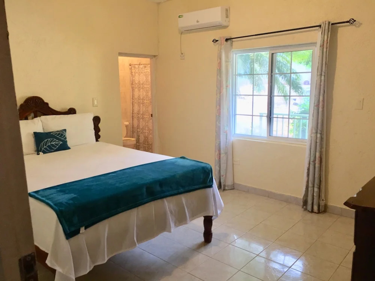 Sea Coast Inn & Suites