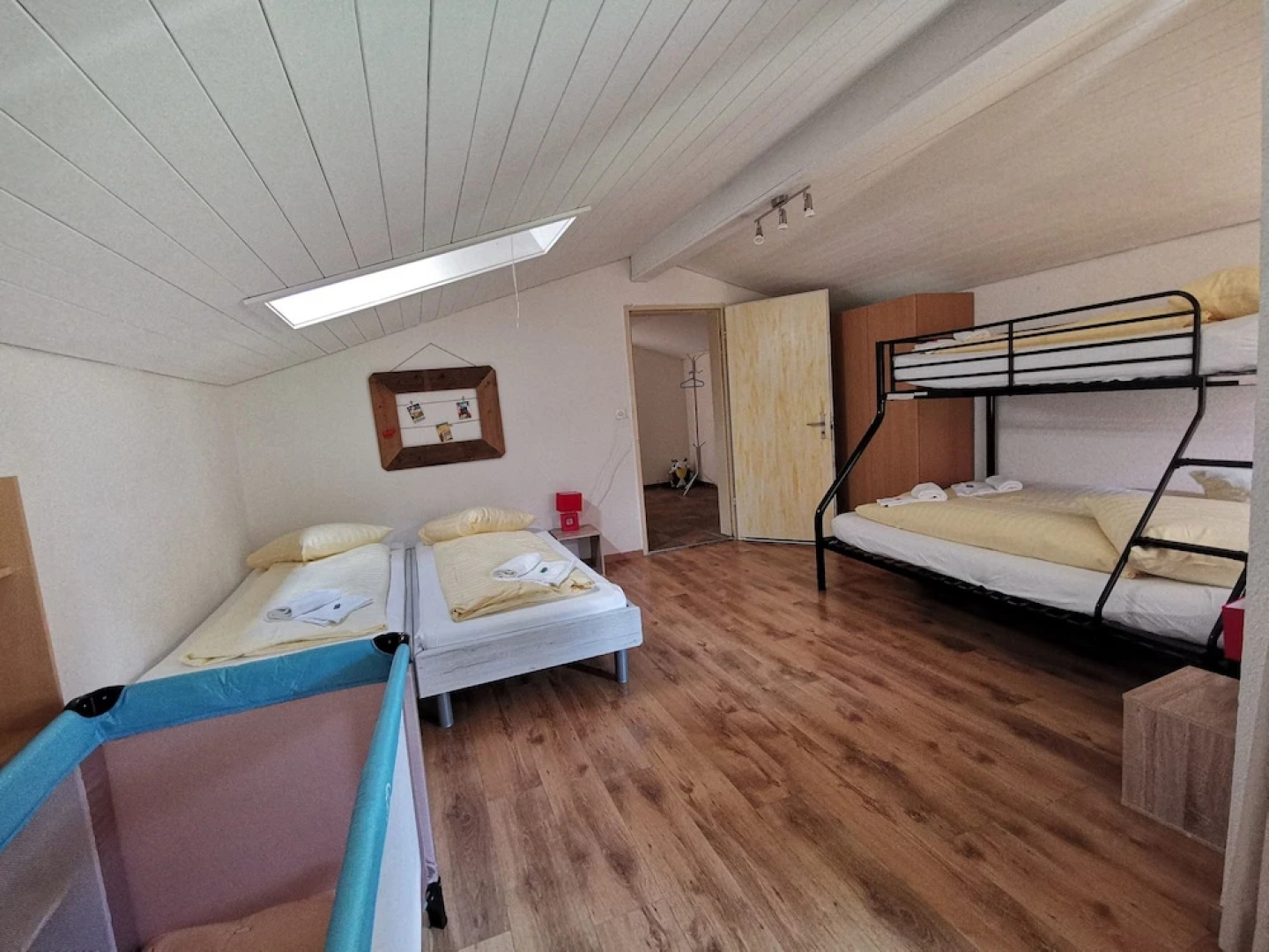 DownTown Apartments - RiverTown House