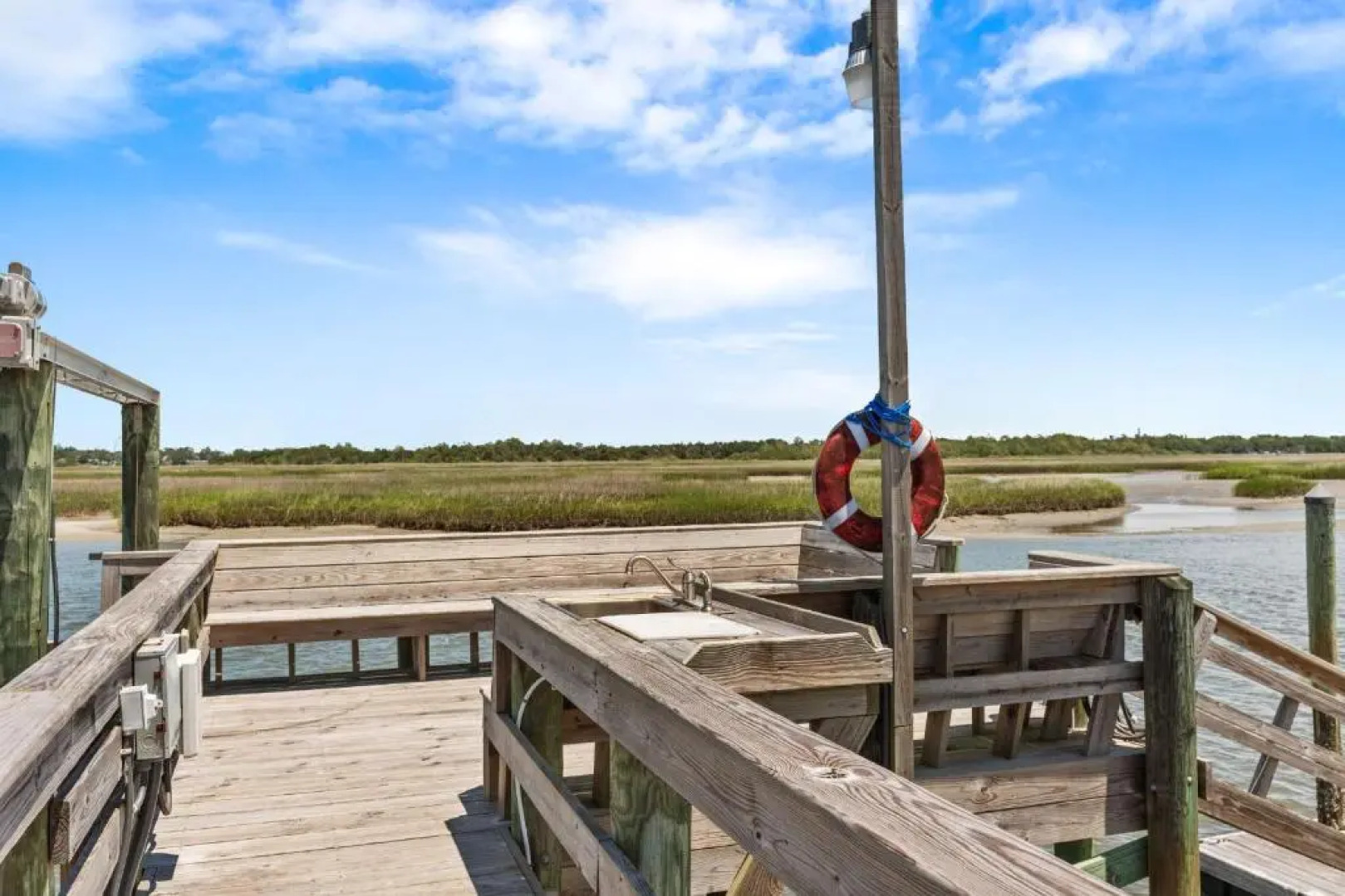 Kings Lynn Inn by Oak Island Accommodations