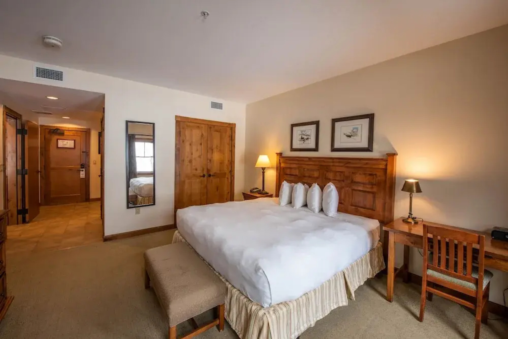 Spacious 3 Bedroom With 4 Beds And Sleeper Sofa Condo - No Cleaning Fee! by RedAwning