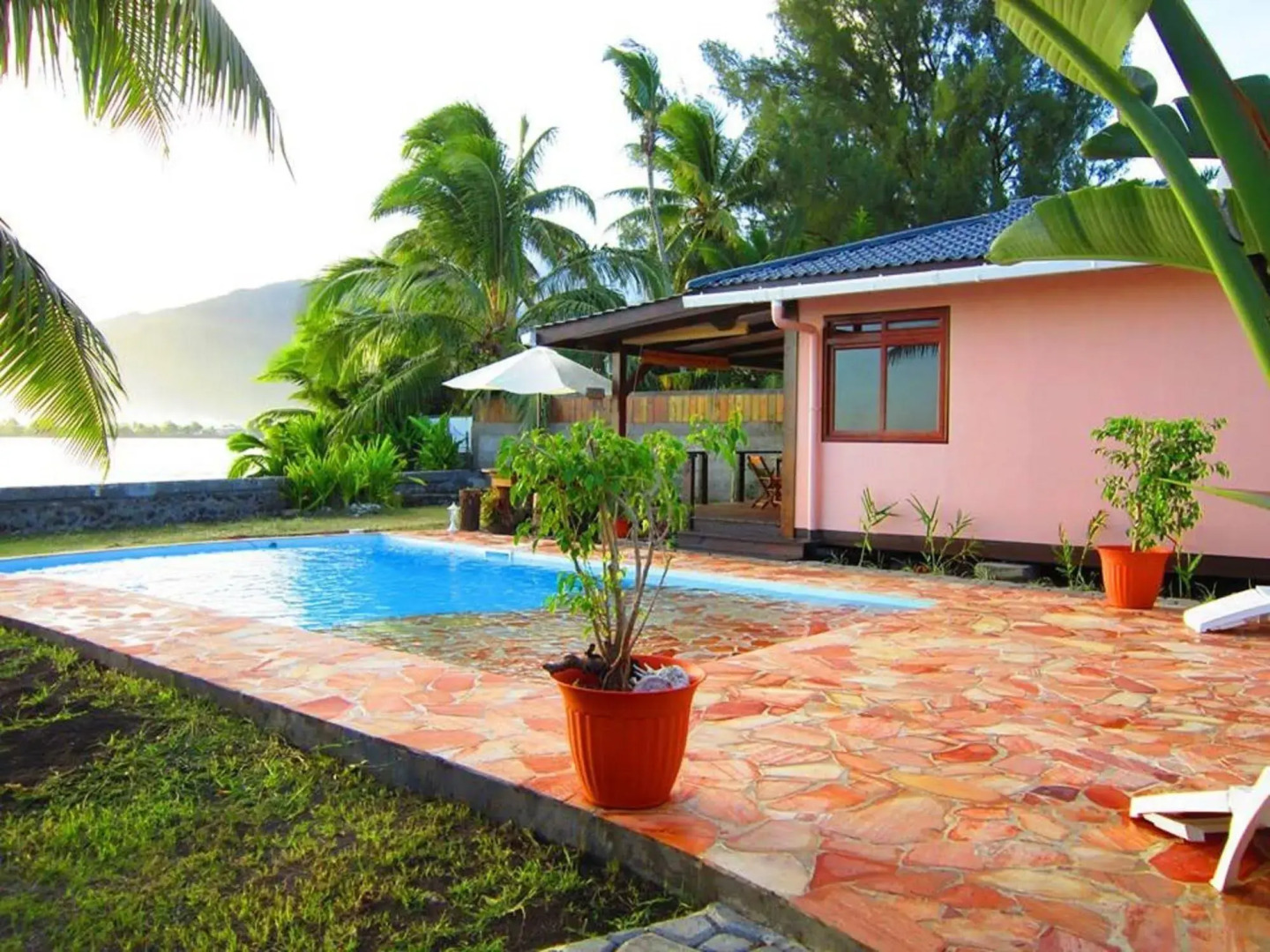 Tahiti Surf Beach Paradise