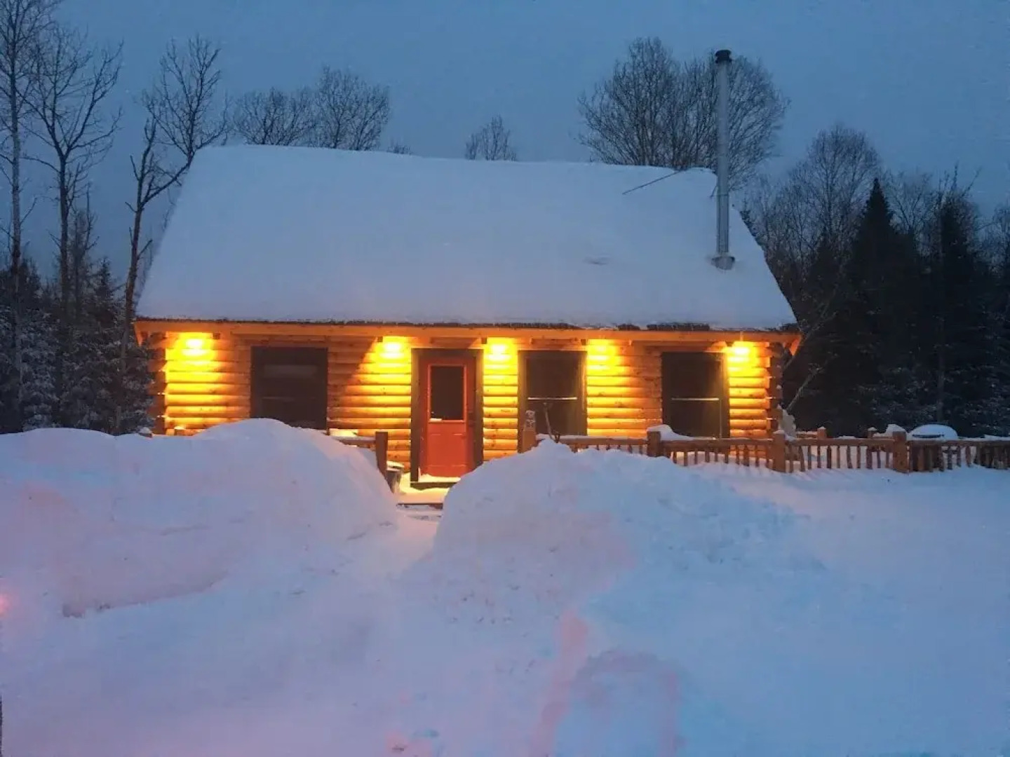 Moose Lodge and Cabins by Bretton Woods Vacations