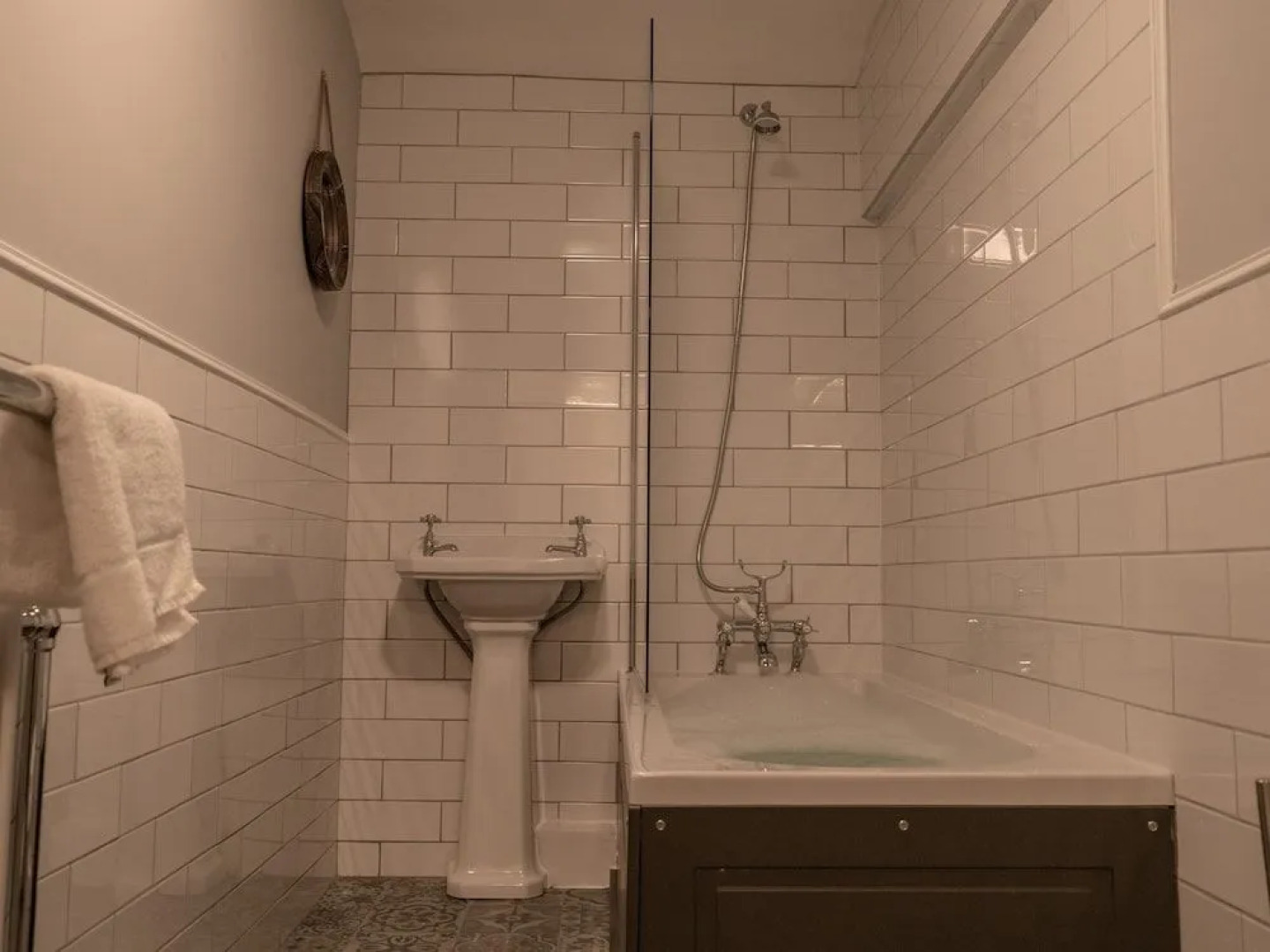 The Lion Pub & Grill