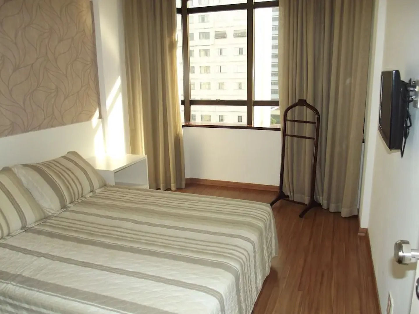 L Hirondelle Apart Hotel