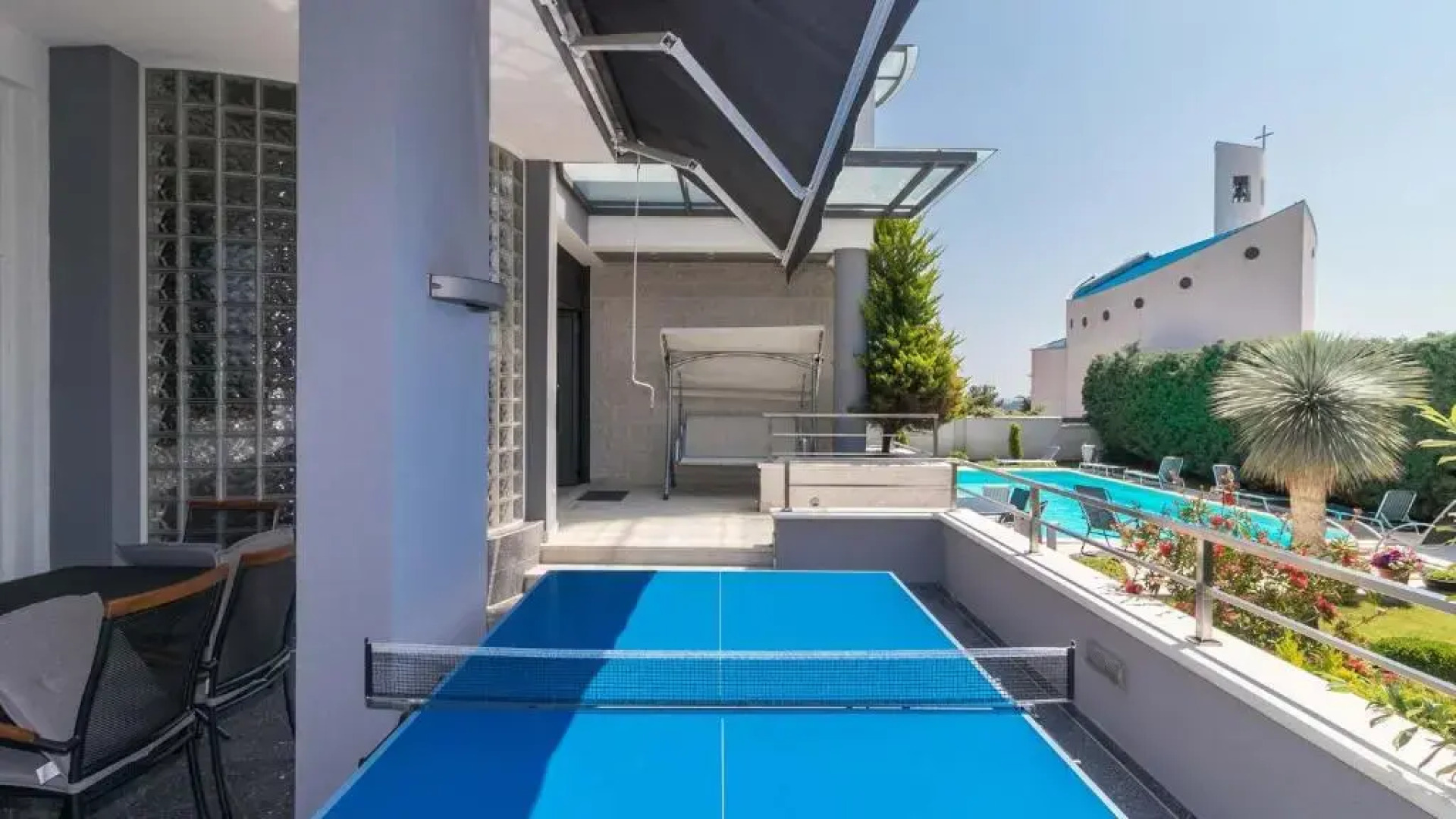 Luxury villa Nicol with pool and sea view 300m from the beach