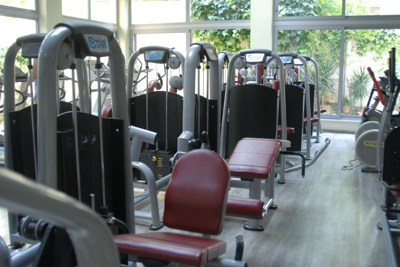 Golden City Hotel, Tirana