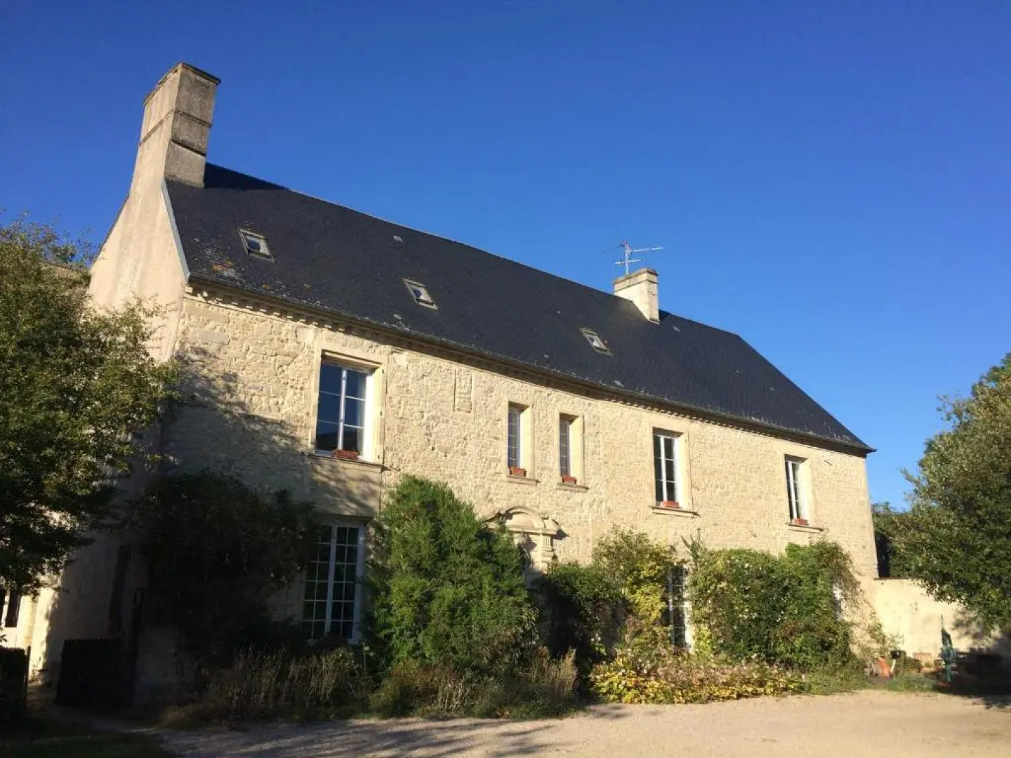 Le Manoir des Doyens Loft - Sleeps 8 - Breakfast Included!