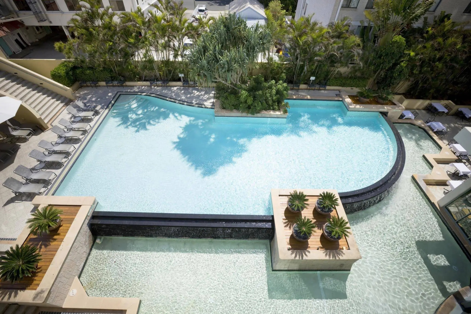 Mantra Legends Hotel