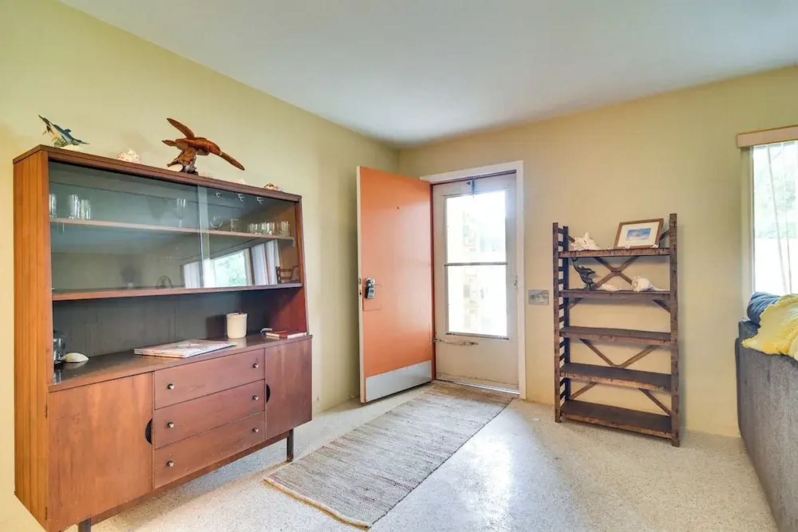 3 Mi to Beach: Seminole Retreat w/ Patio