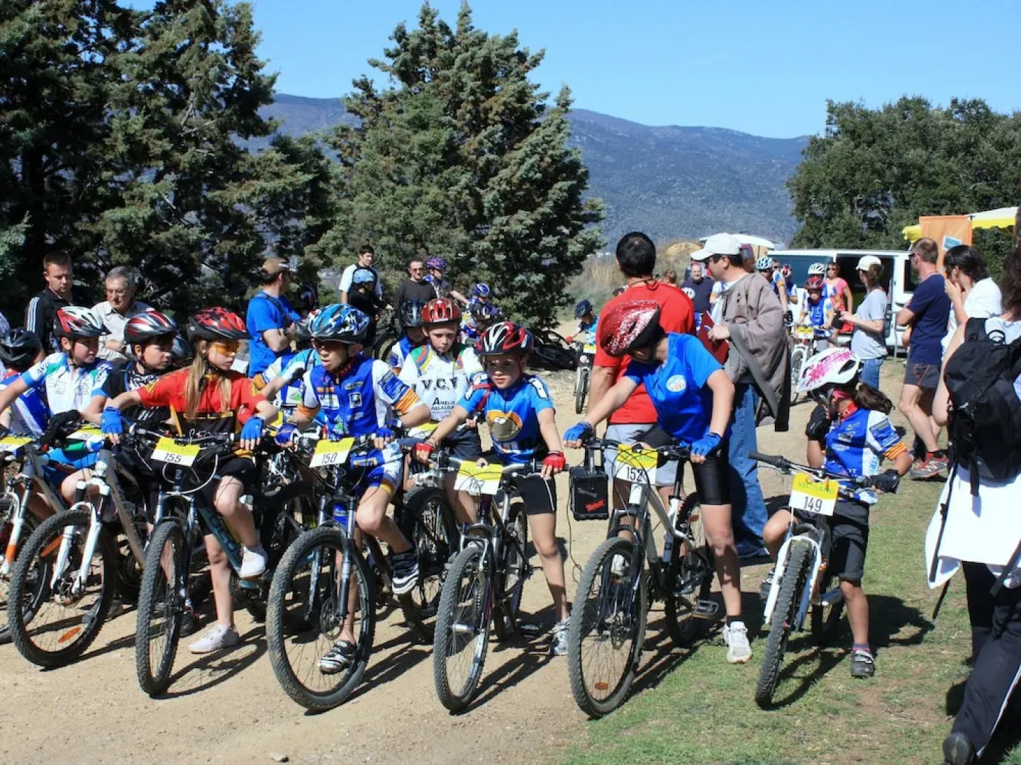 Inviting Villa in Ayguatebia-talau With Garden