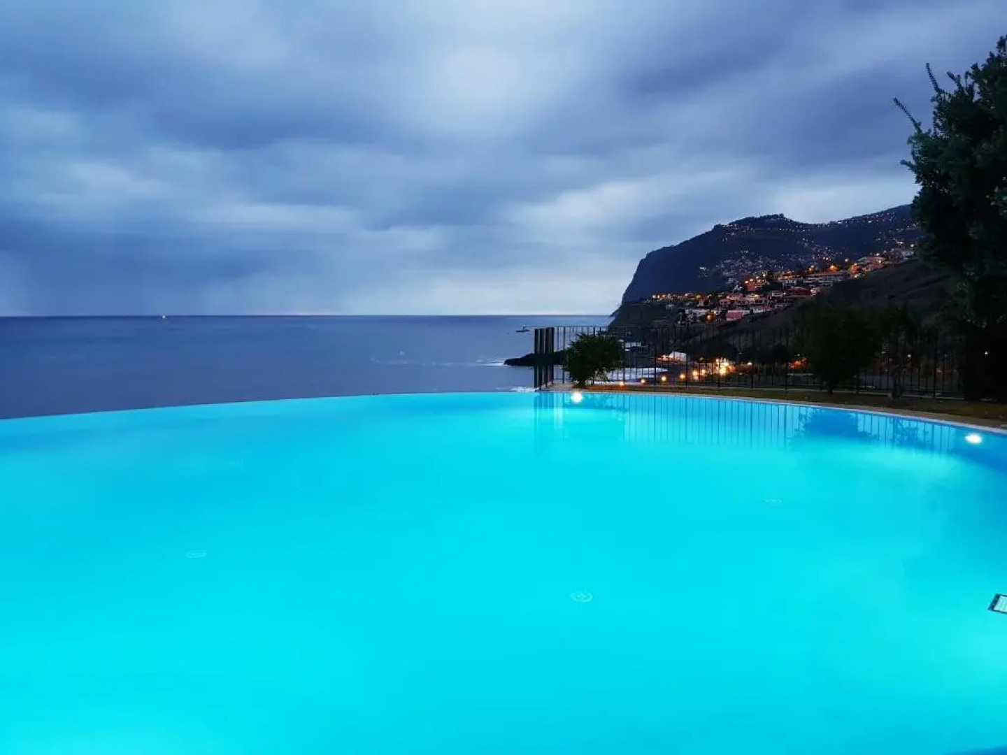 Atlantic Ocean View Apartment