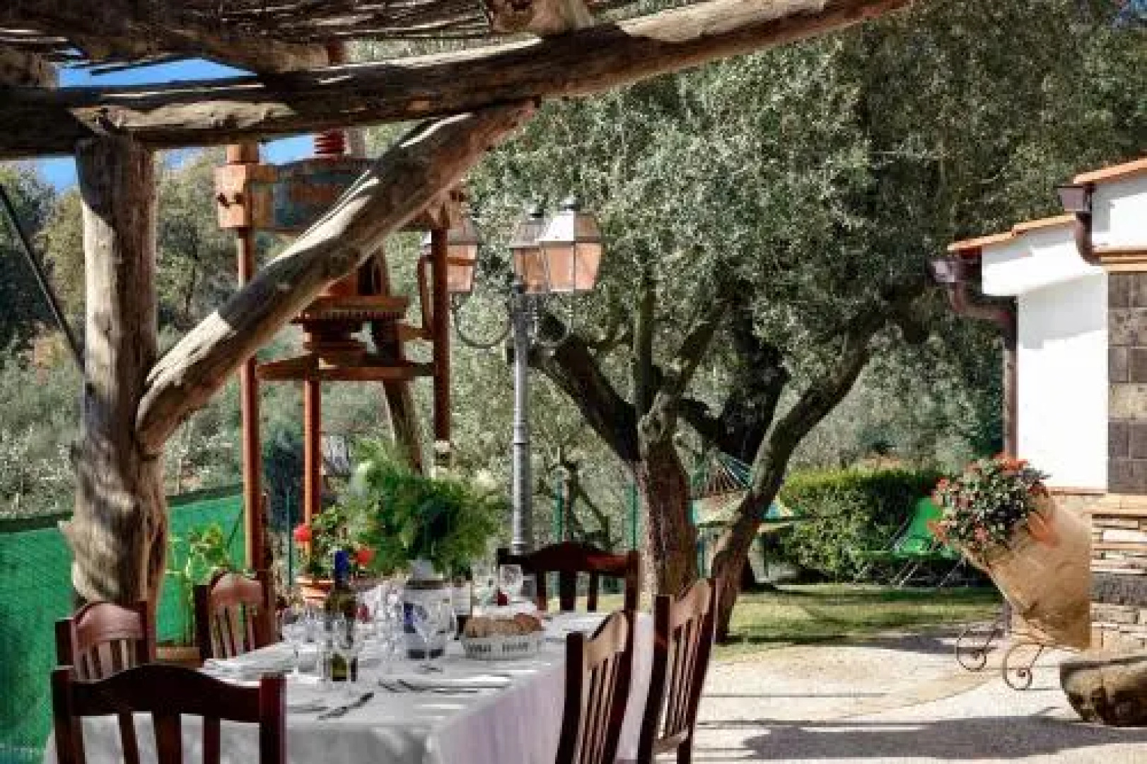 Il Frantoio Country style